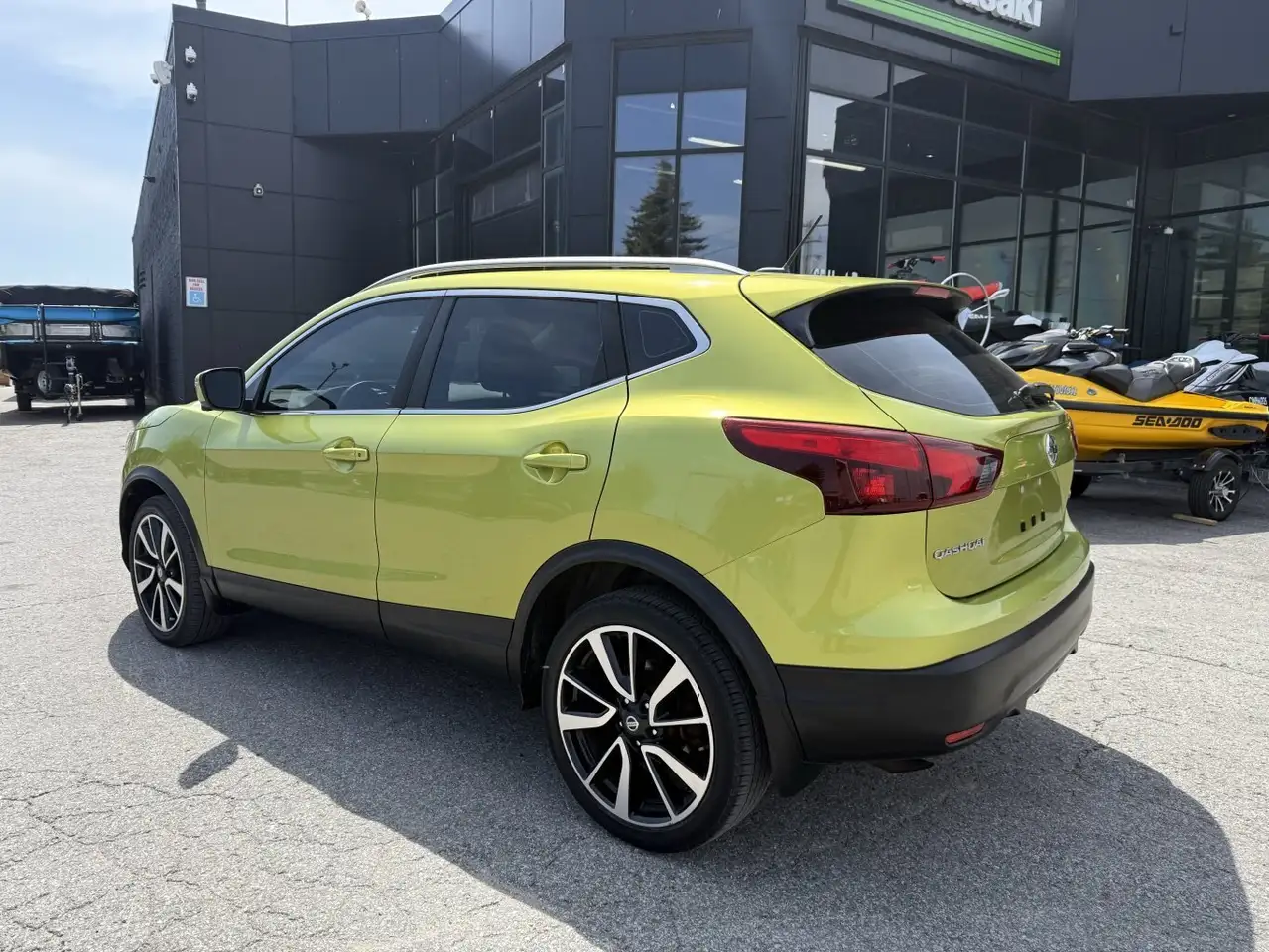 Nissan Qashqai снимка Nissan Qashqai