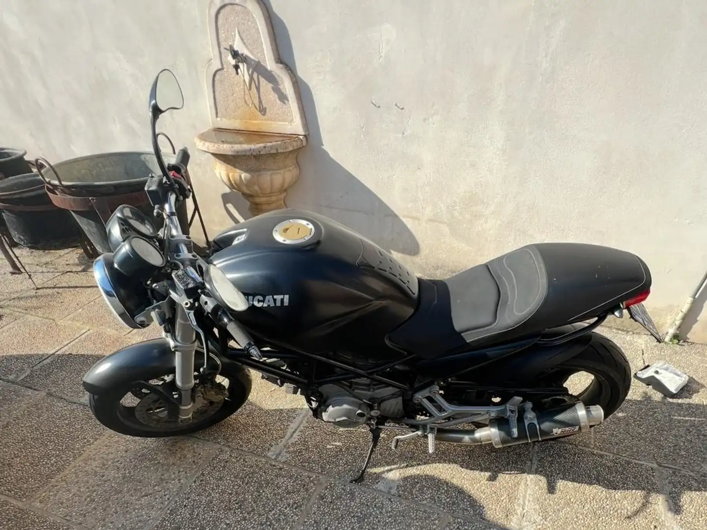 Ducati Monster 600 AA Nero - 2