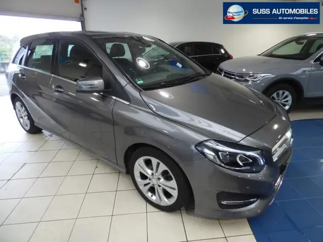 Mercedes-Benz BENZ 180 122 ch 7-G DCT Urban