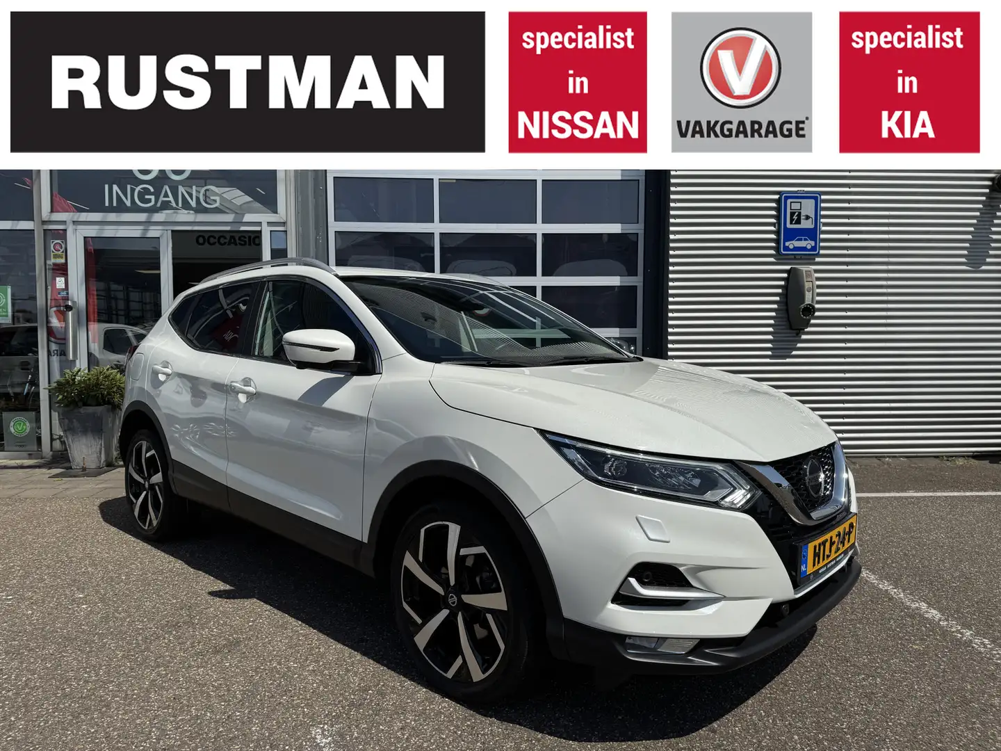 Nissan Qashqai 1.3 DIG-T Premium Edition Wit - 1