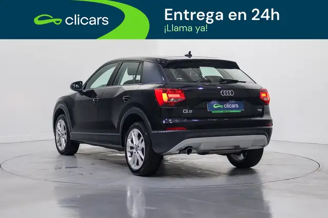 Audi Q2 view 9