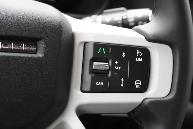 Land Rover Defender LKW 3.0 Hard Top X-Dynamic SE Ansicht 30