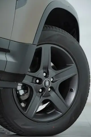 Land Rover Defender LKW 3.0 Hard Top X-Dynamic SE Ansicht 9