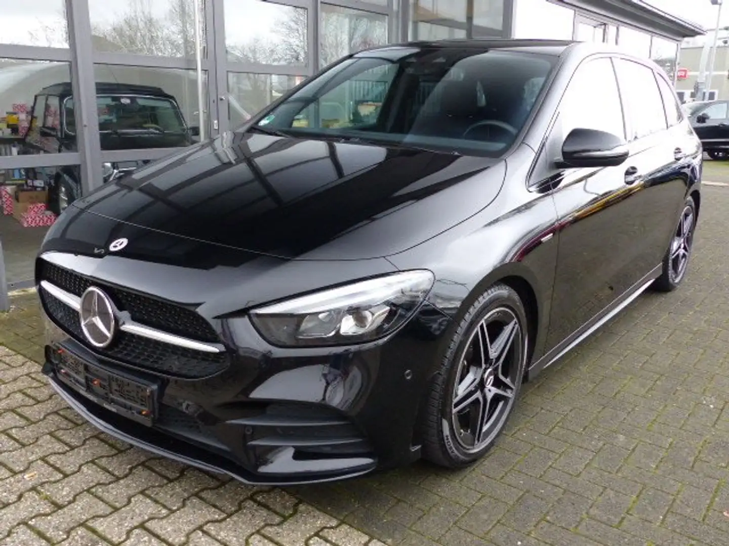 Mercedes-Benz B 200 Edition AMG LINE+STYLING Aut.EU6d*MBUX*CAM*LED* Noir - 1