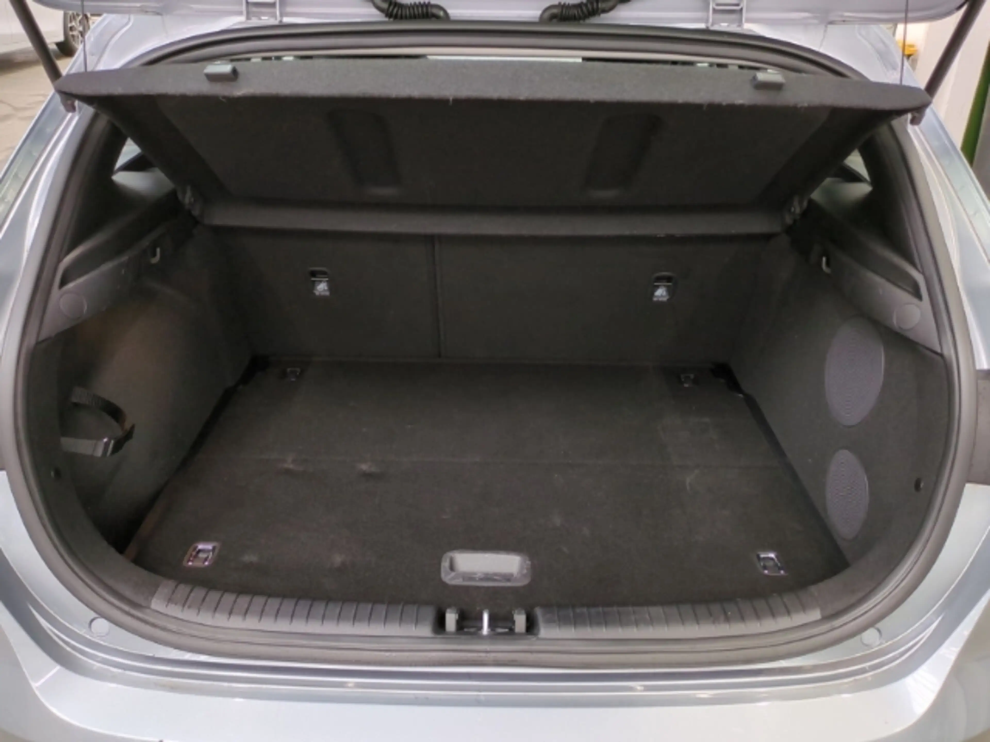Kia Ceed / cee'd Spirit 5 1.5T NAVI,CARPLAY,KAMERA,SITZHZG,PDC — photo 6
