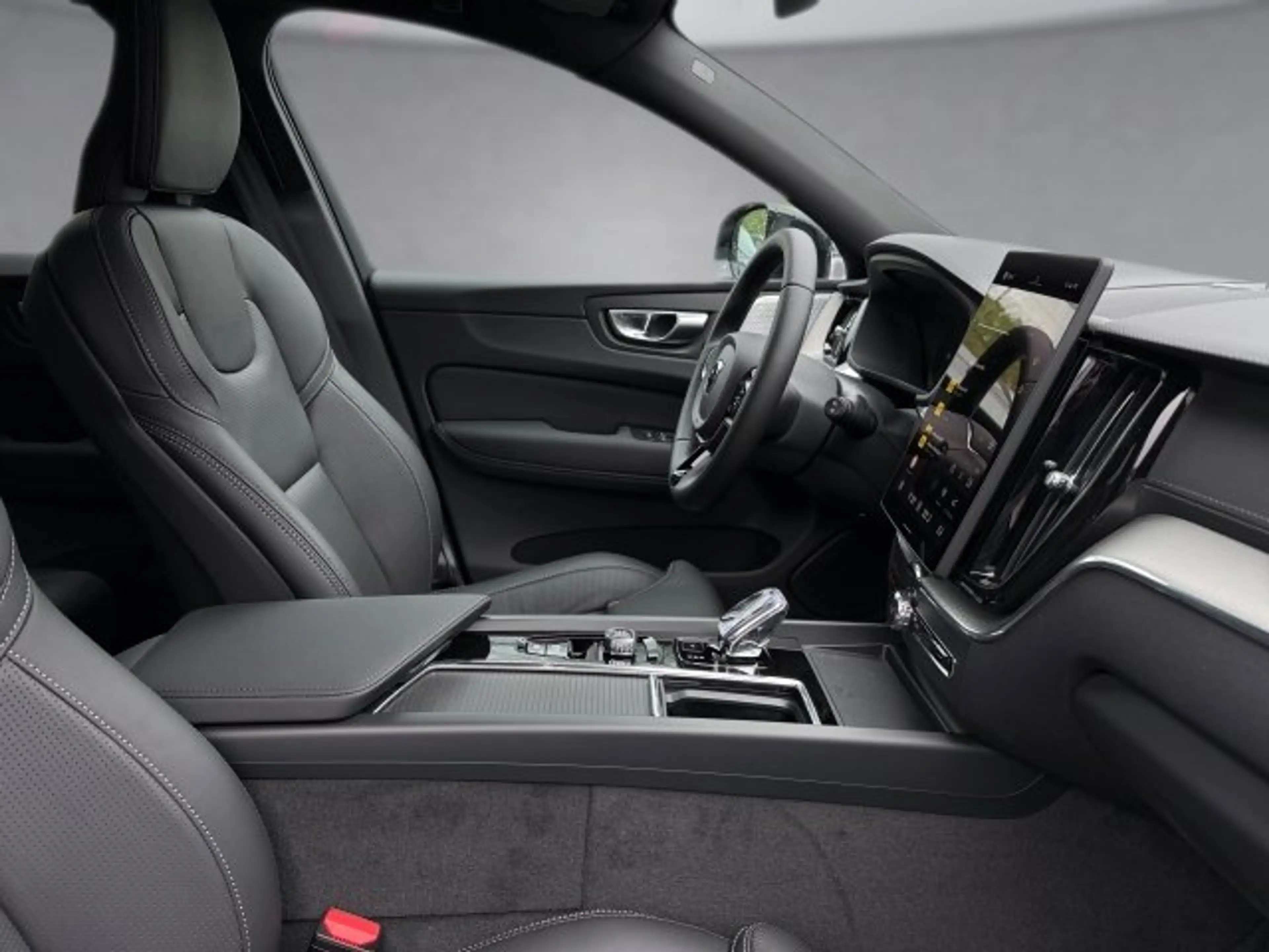 Volvo XC60 Black Edition Ultra, T6 AWD Plug-in Hybrid, Elektrisch/ — photo 11