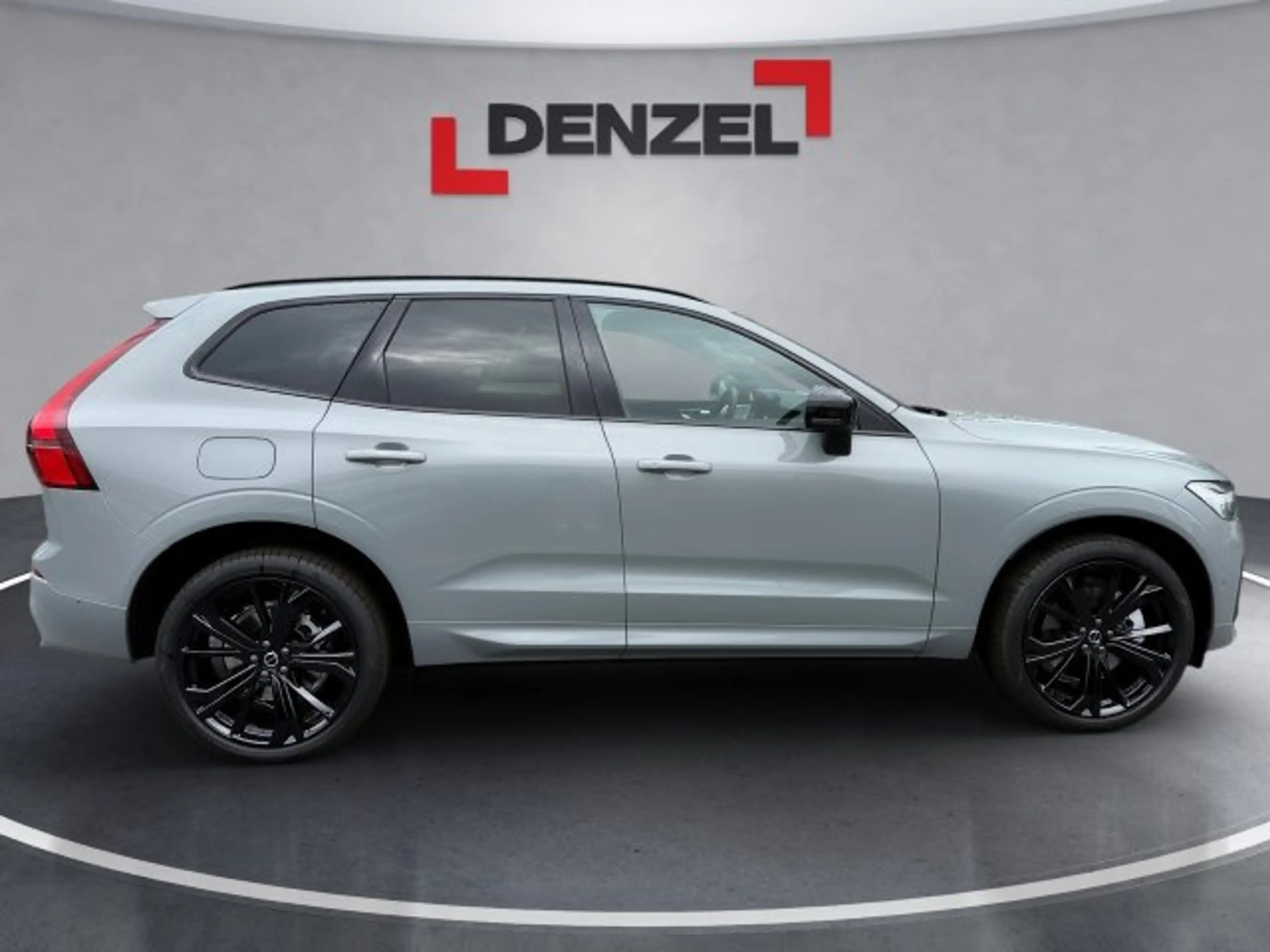 Volvo XC60 Black Edition Ultra, T6 AWD Plug-in Hybrid, Elektrisch/ — photo 5
