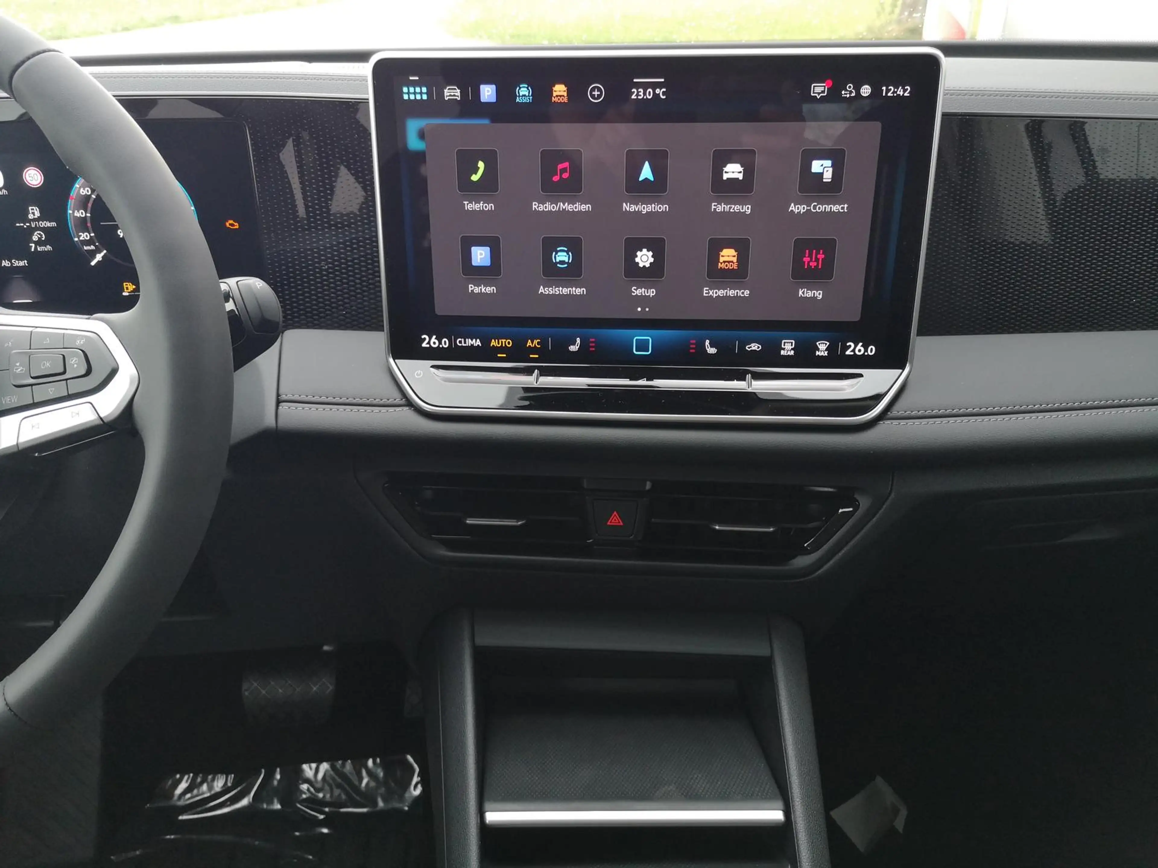 Volkswagen Tiguan 1.5 eTSI DSG Life AHK ACC 360 el. HK — photo 7