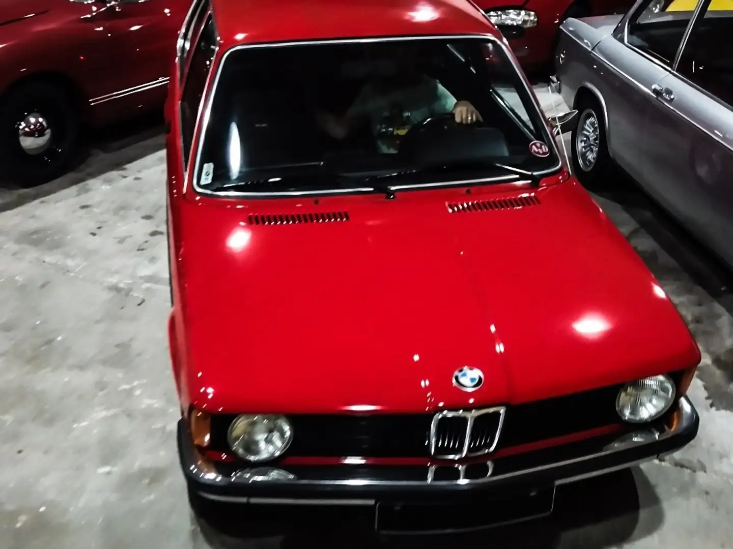 BMW 316 E21 crvena - 1
