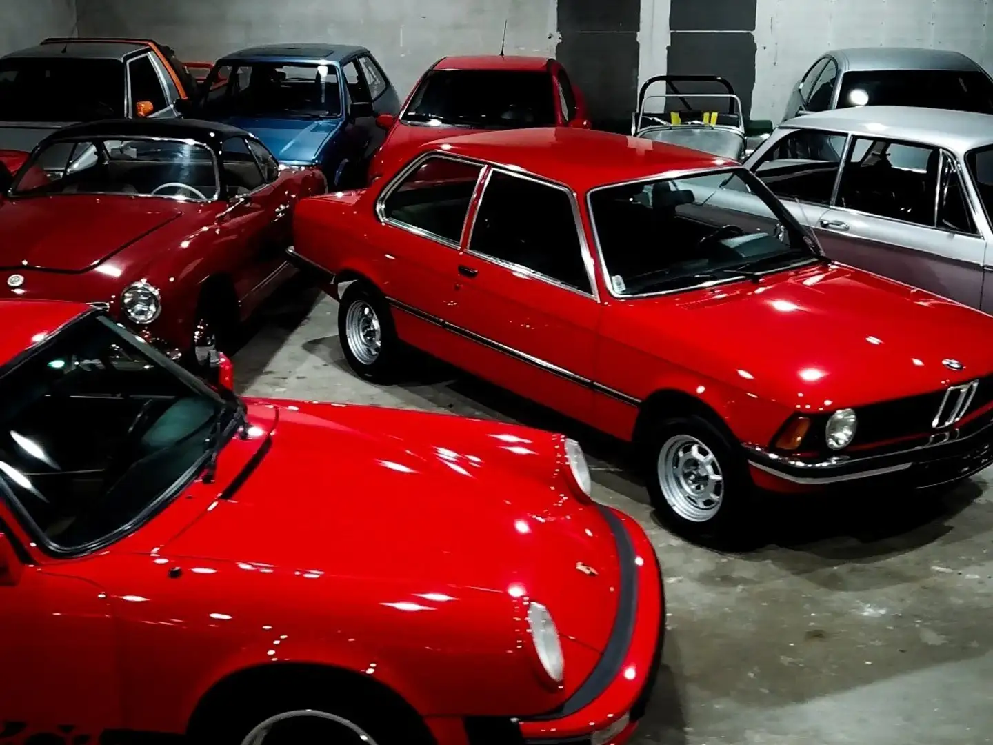 BMW 316 E21 crvena - 2