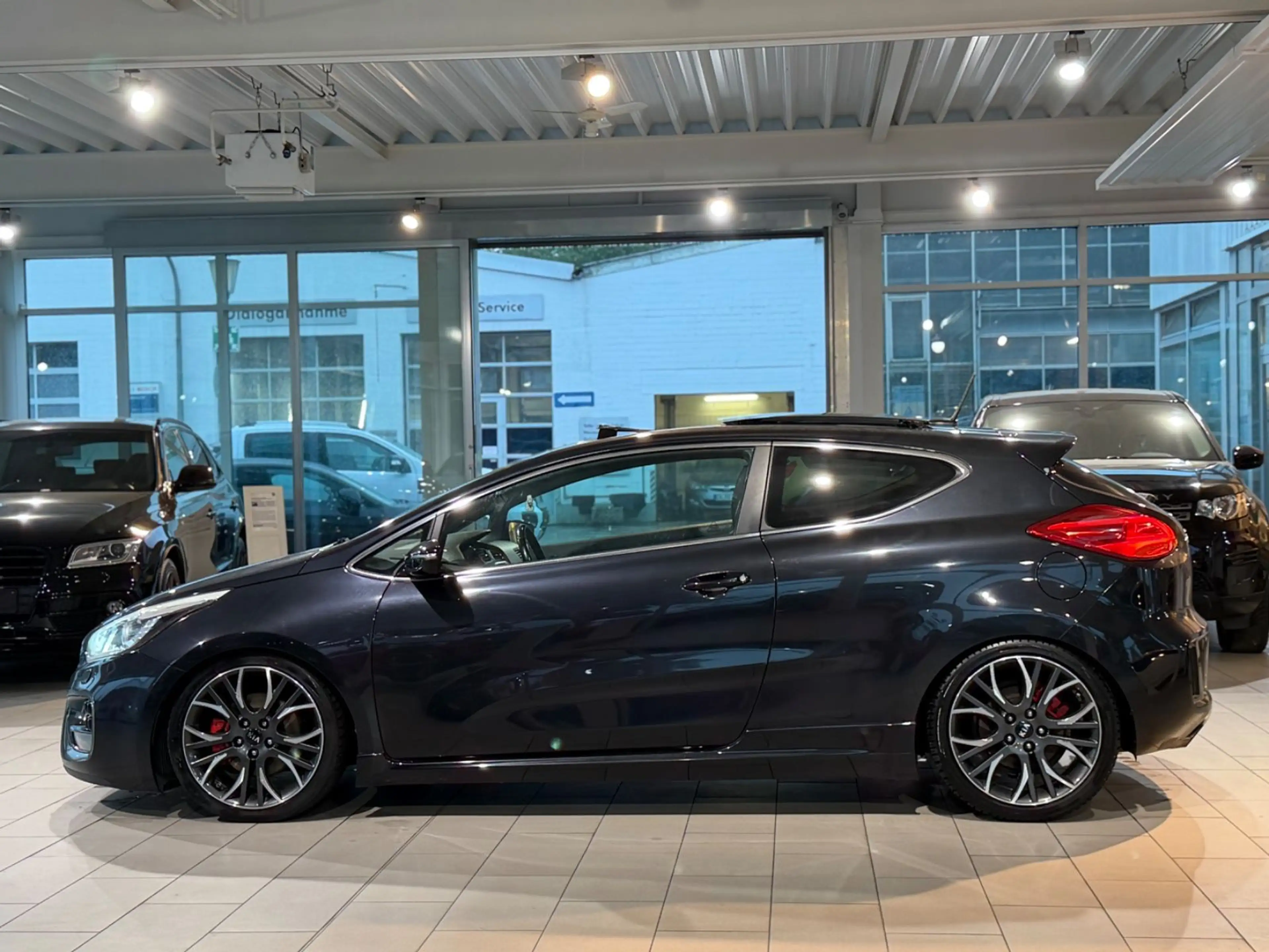 Kia ProCeed / pro_cee'd GT-Track*NAVI*RFK*S-DACH*LED — photo 4