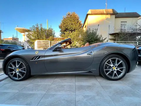 Ferrari California 38 auto disponibili a partire da €100.000