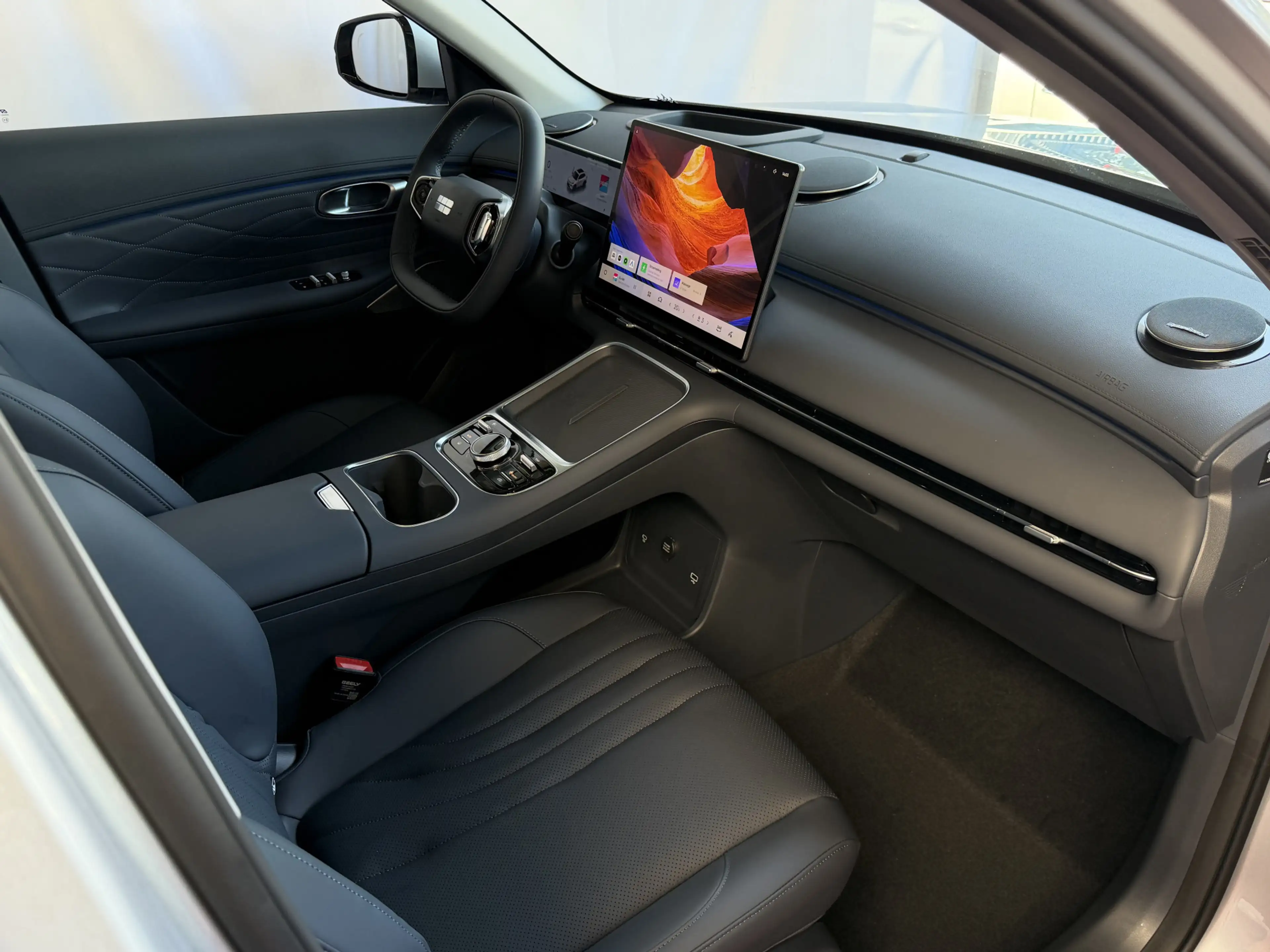 Geely Starray EM-i MAX+ PHEV LONG RANGE NIEUWE AUTO | 29,8 kWh ACCU | — photo 32