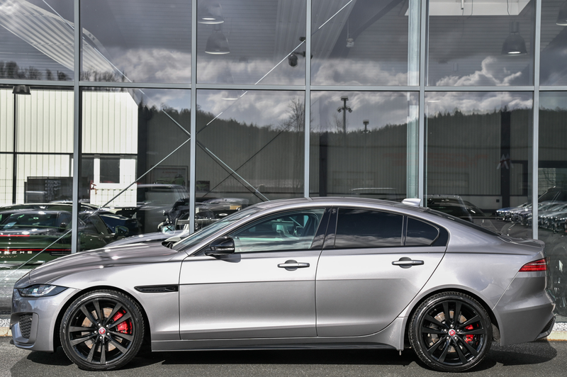 Jaguar XE P250 Edition R-Dynamic Black Pack* Meridian* — photo 6