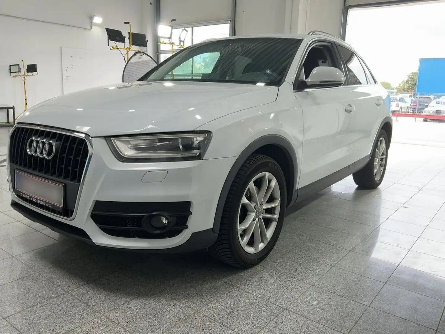 Audi Q3 2.0 TDI Weiß - 1