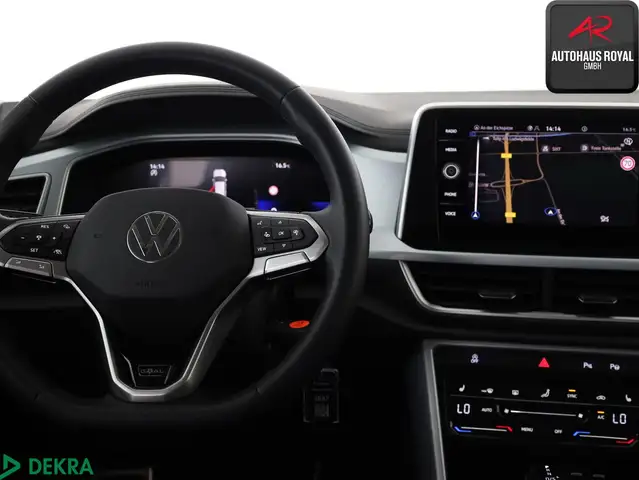 Volkswagen T-Roc view 15