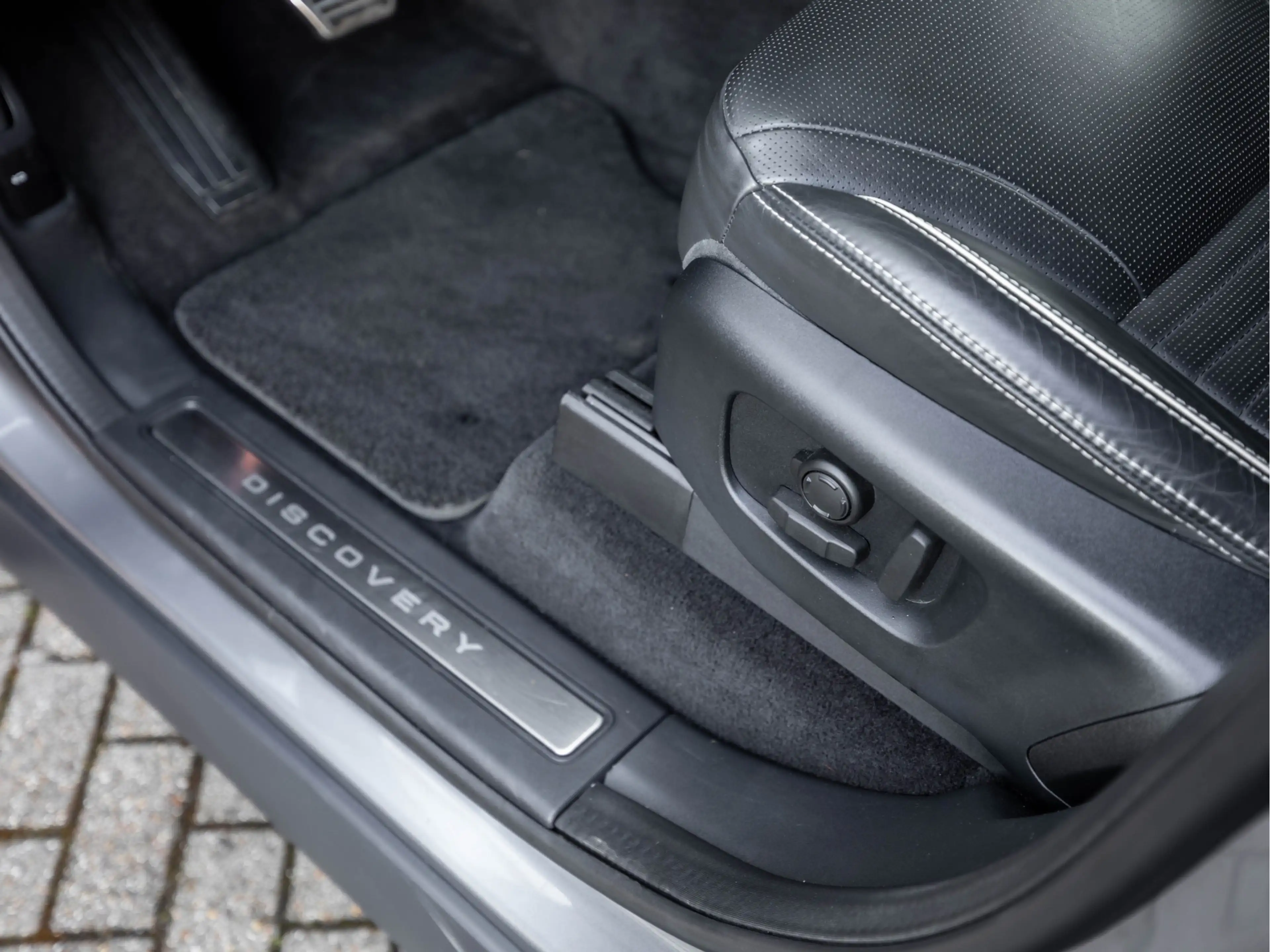 Land Rover Discovery 3.0 Sd6 HSE Cold Climate Pack | Elektr. Trekhaak | — photo 32
