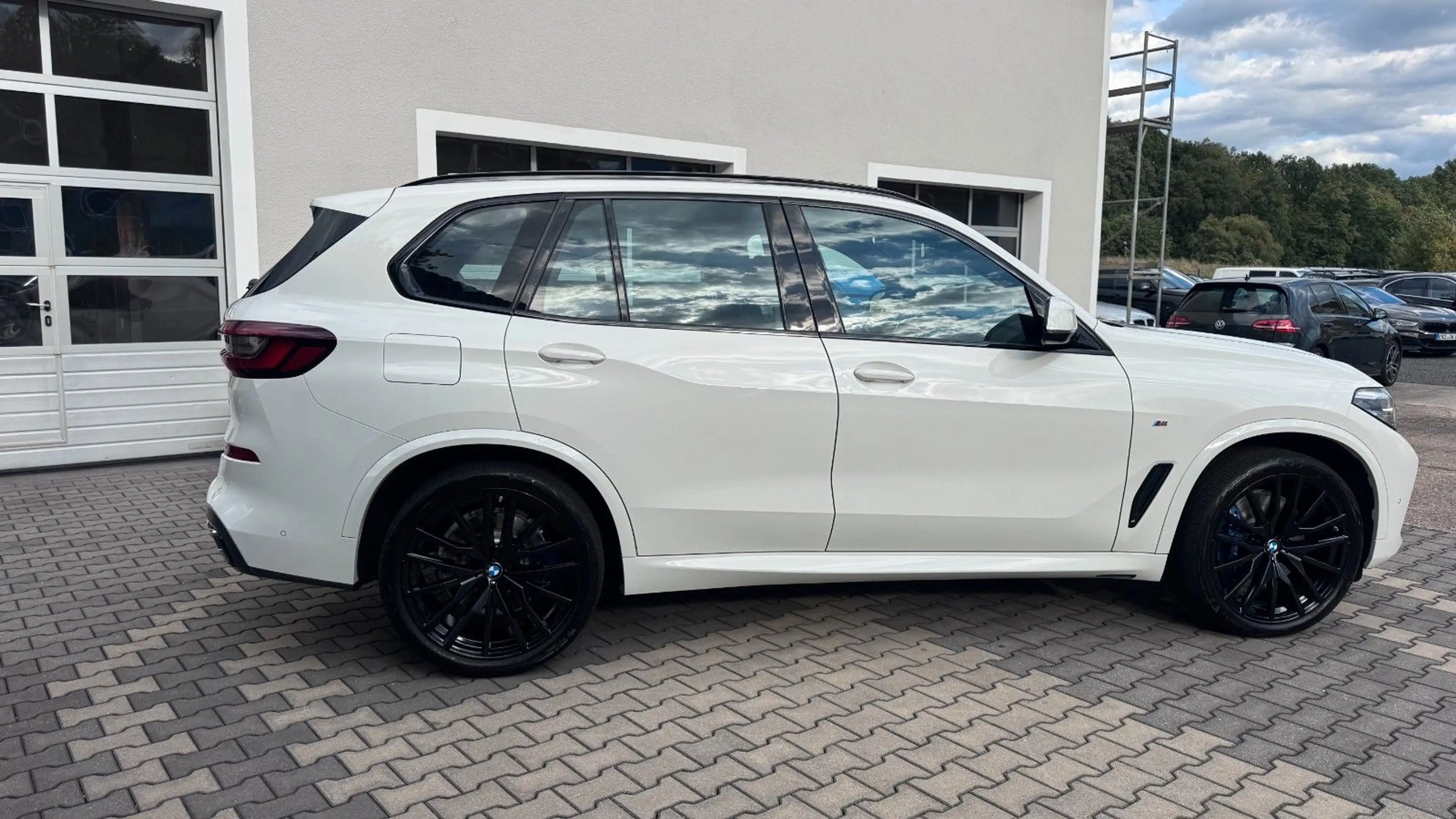 BMW X5 xDr 40d M Sport 22 Zoll Kam AHK DAB — photo 7