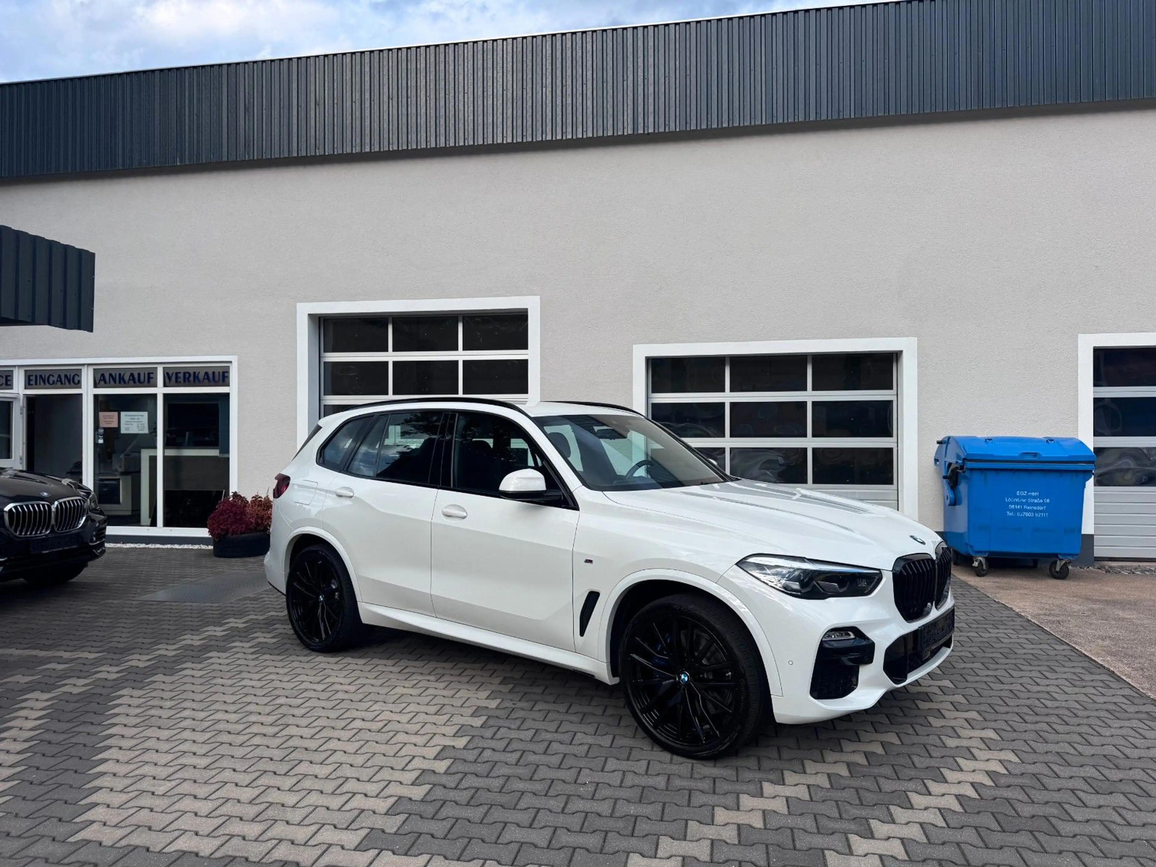 BMW X5 xDr 40d M Sport 22 Zoll Kam AHK DAB