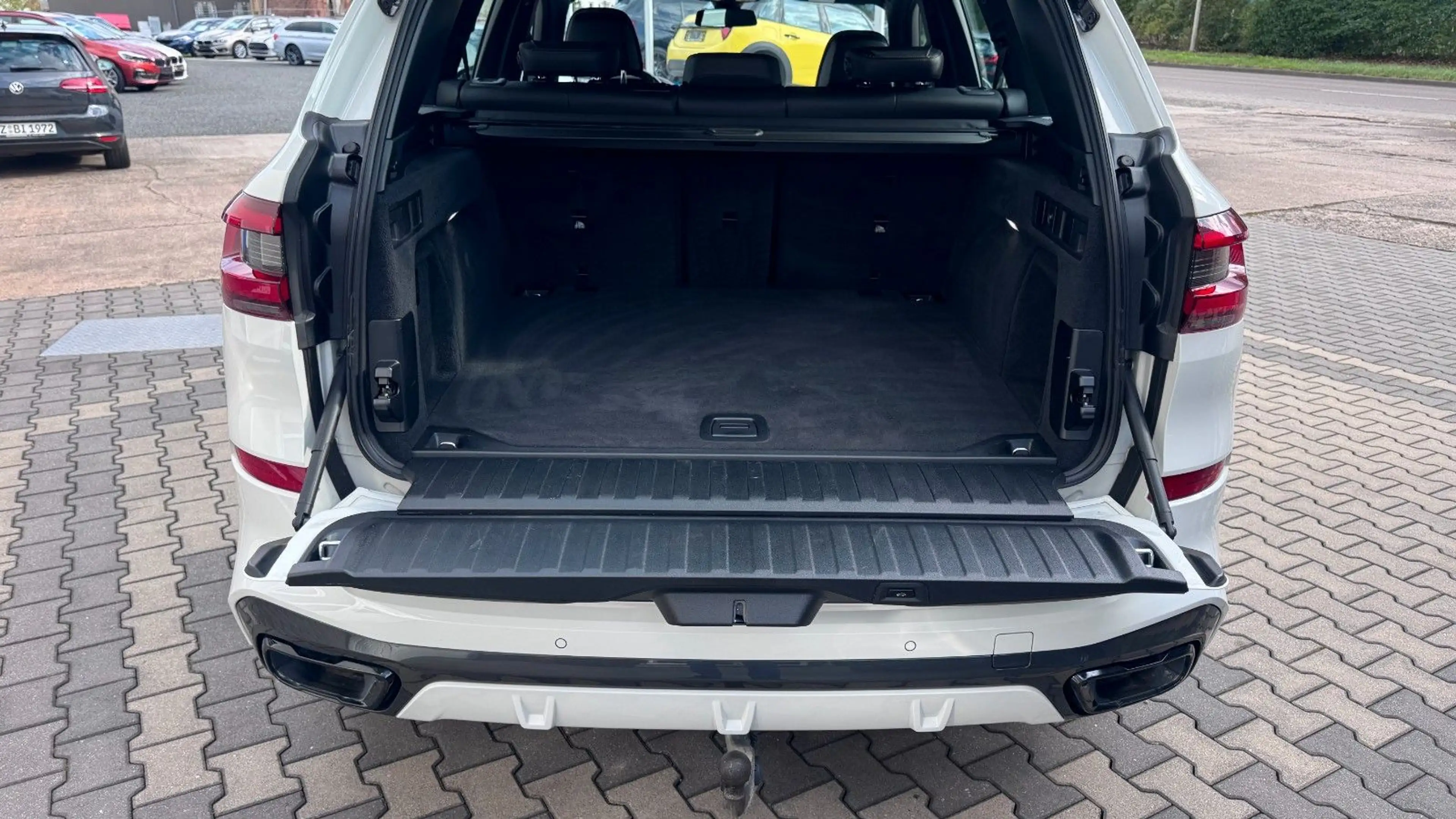 BMW X5 xDr 40d M Sport 22 Zoll Kam AHK DAB — photo 9