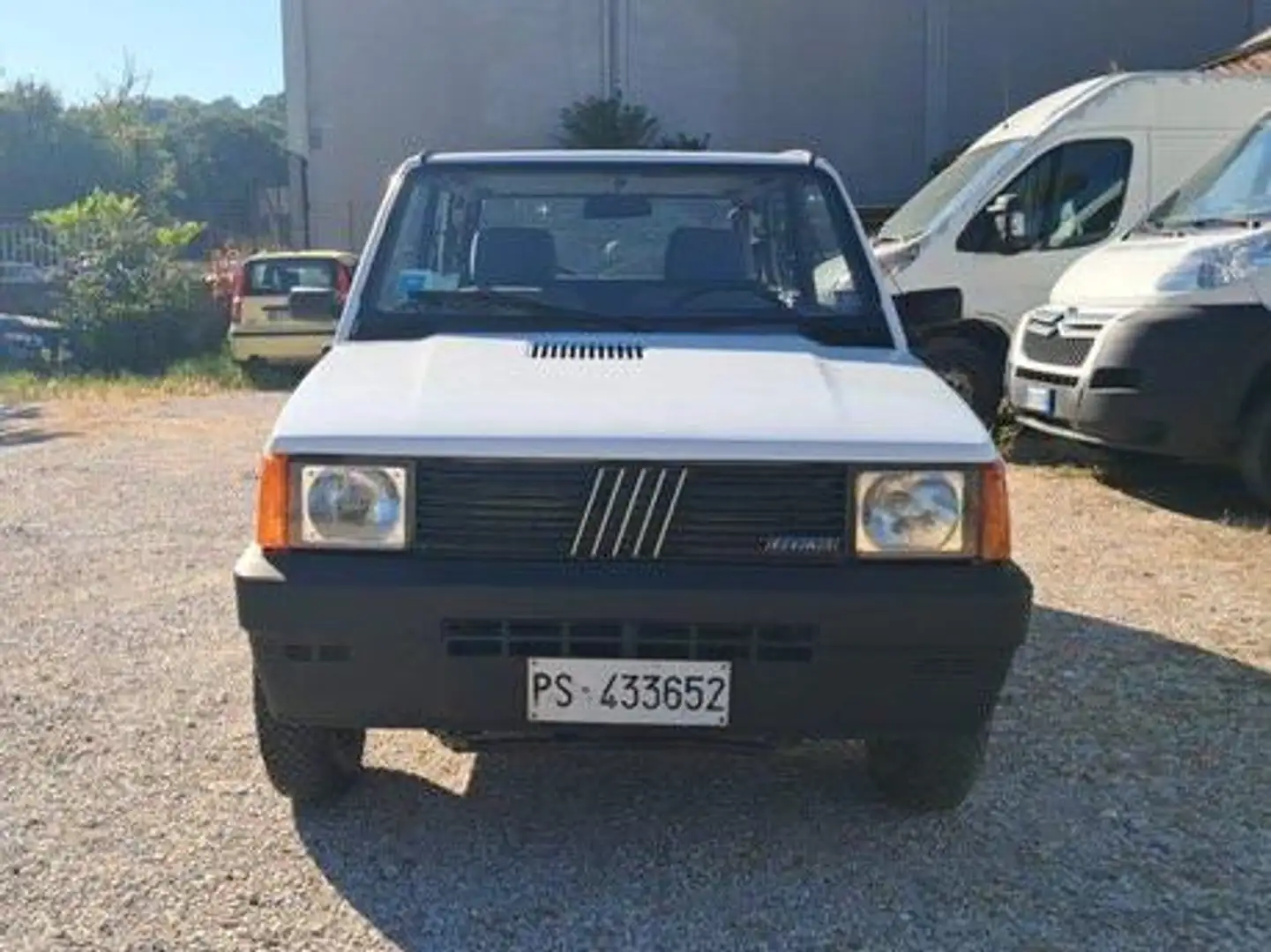 Fiat Panda Panda 1.0 Trekking 4x4 Weiß - 2
