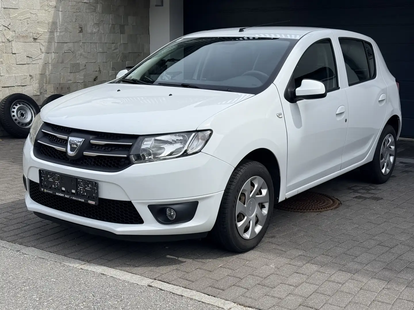 Dacia Sandero Essentiel Weiß - 1
