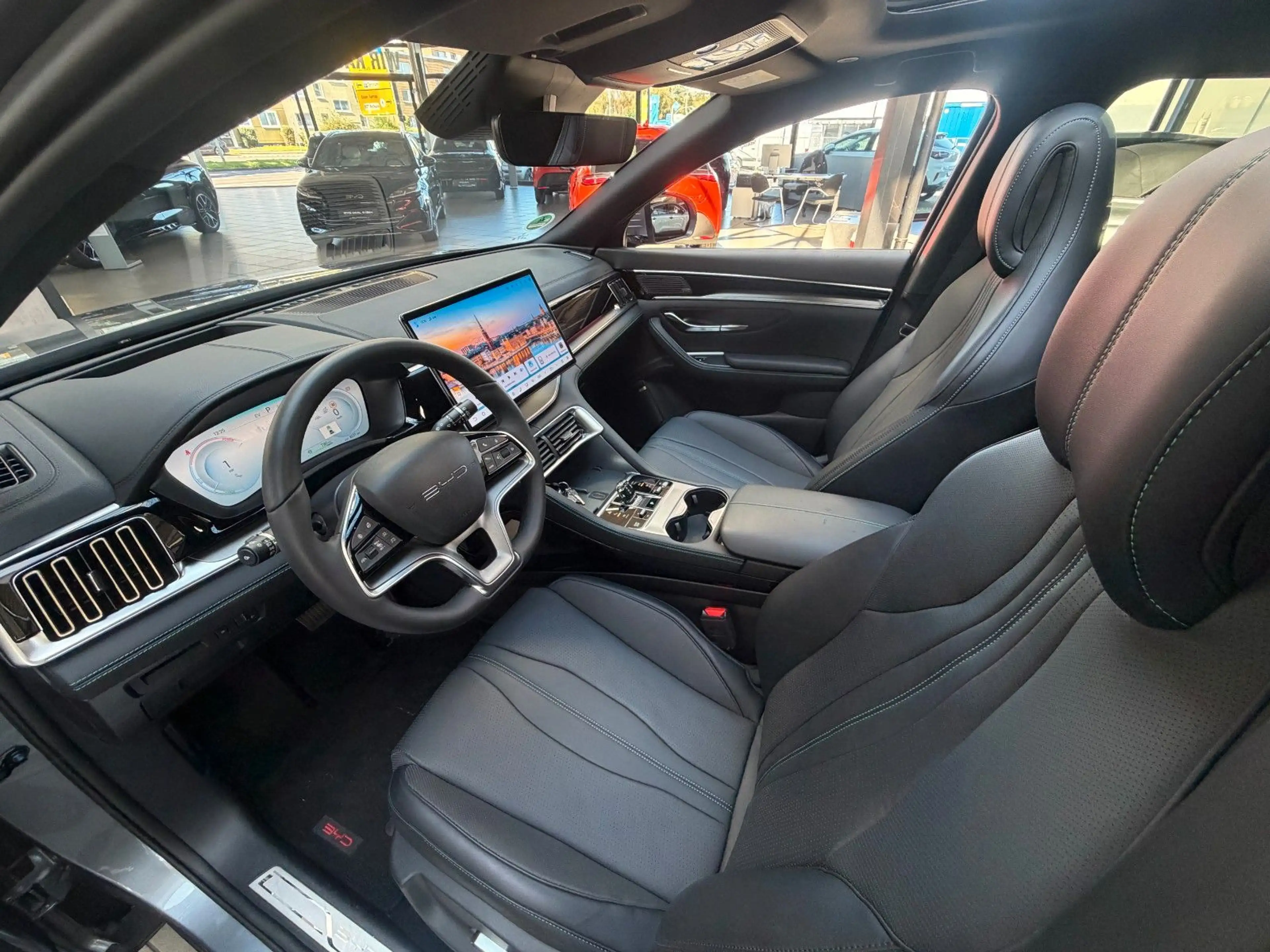 BYD Seal U 1.5 DM-i PHEV  Boost — photo 10