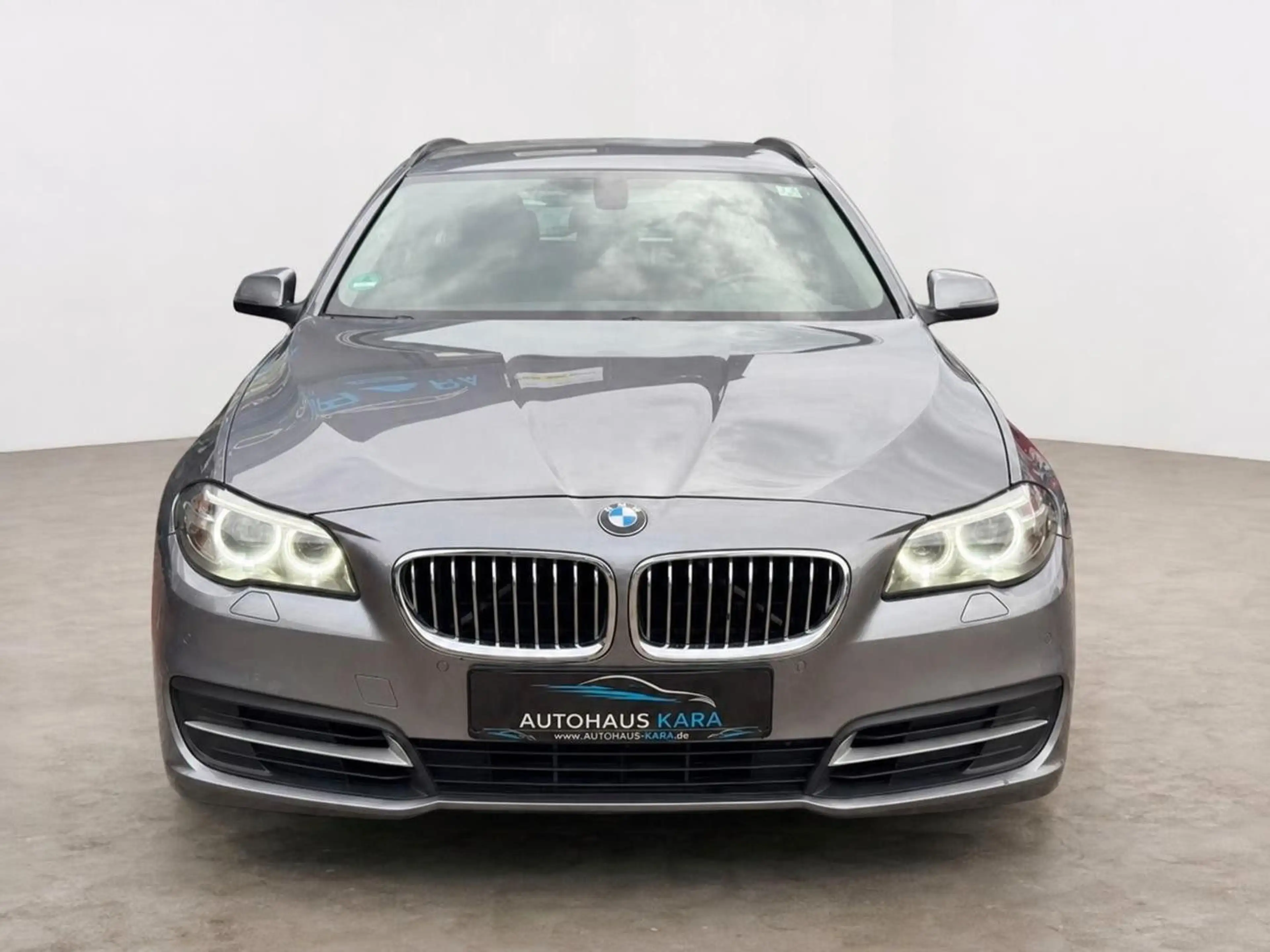 BMW 520 d xDrive — photo 3