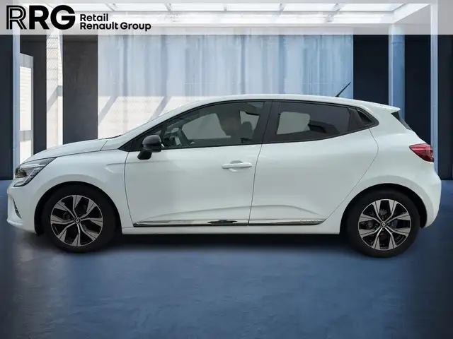 Renault Clio view 2