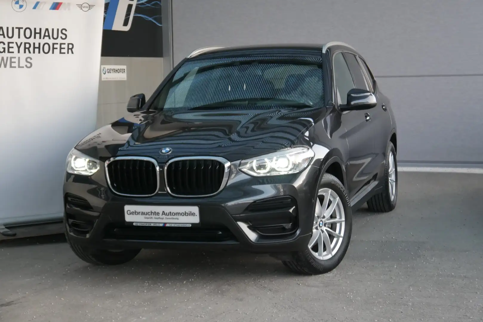 BMW X3 xDrive20i *AHK/Navi-Pro/RFK* Grau - 2