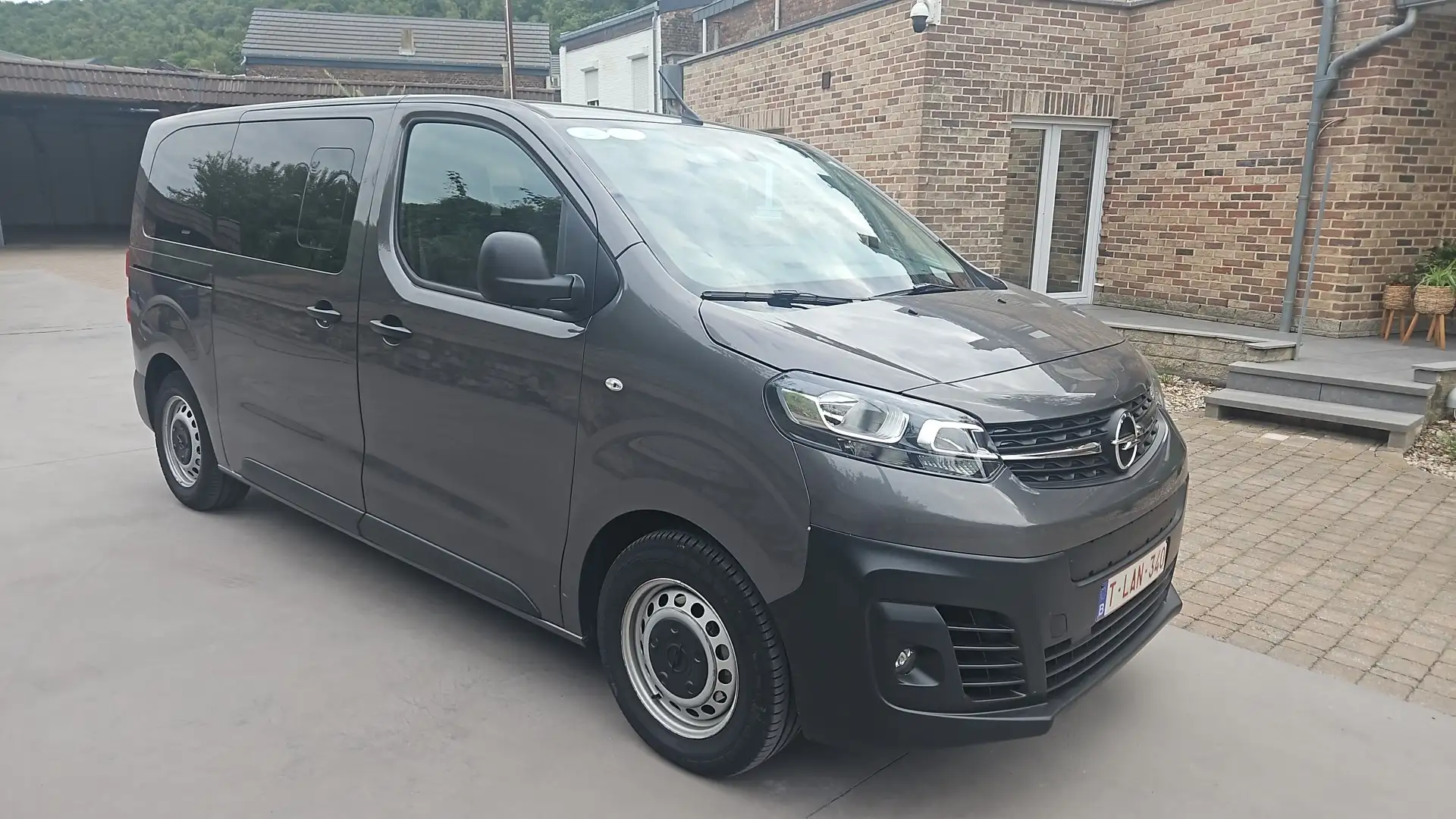 Opel Vivaro-e 75 kWh L2H1 9 PLACES TVA RÉCUPÉRABLE - 1