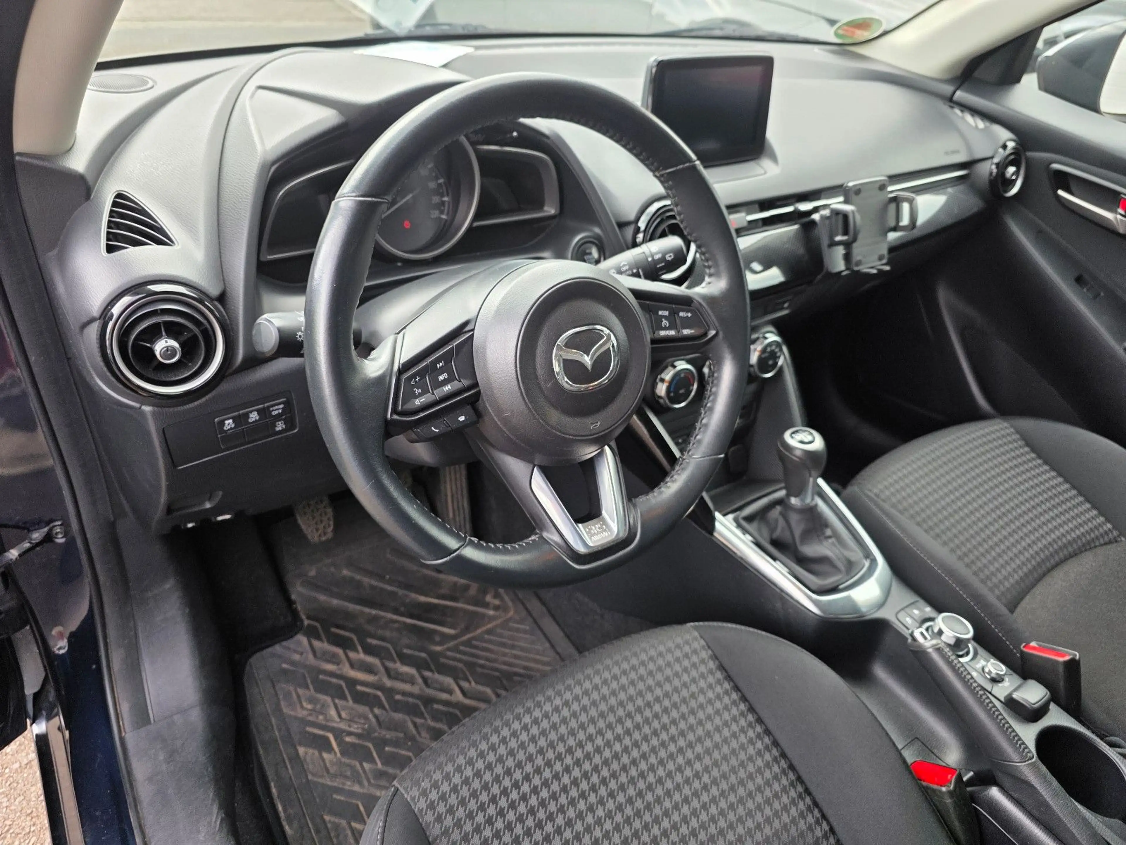 Mazda 2 Lim. Kizoku LED+AHK+KAMERA+DAB+ — photo 12