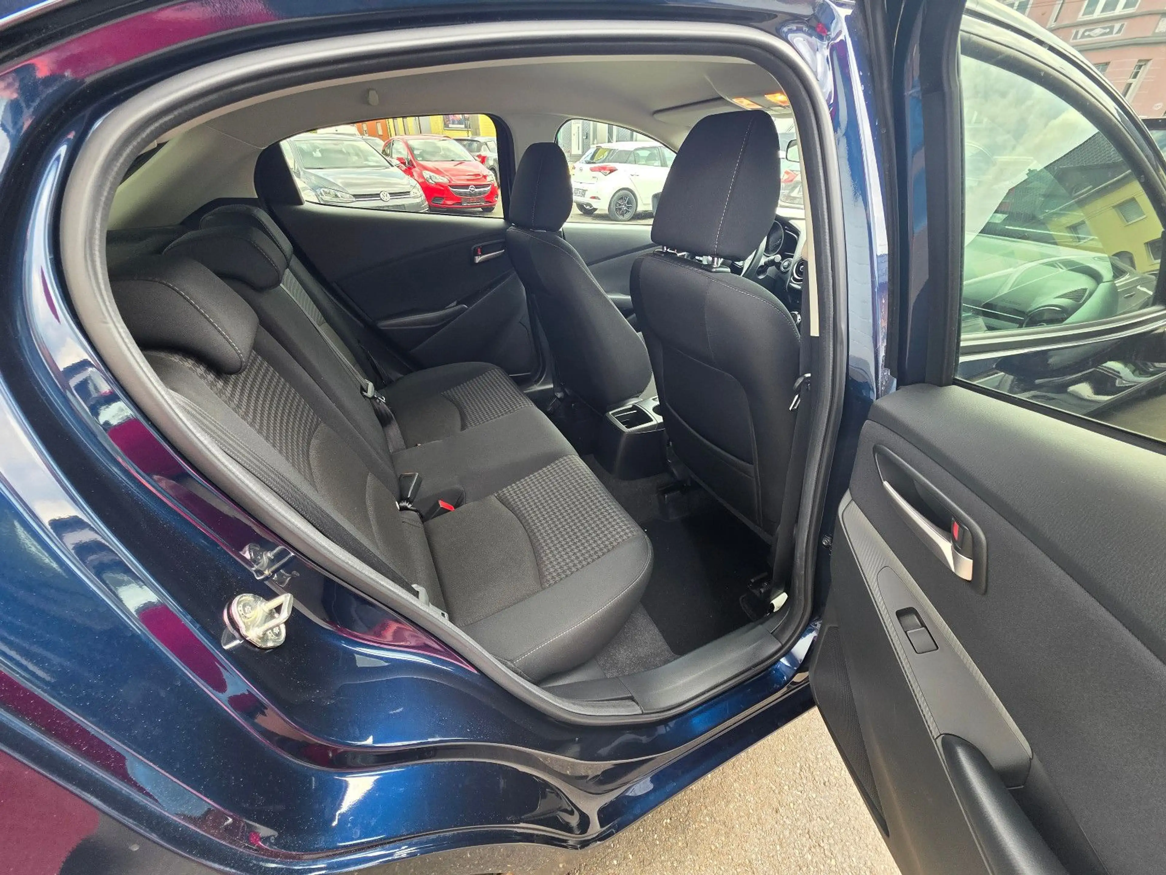 Mazda 2 Lim. Kizoku LED+AHK+KAMERA+DAB+ — photo 15