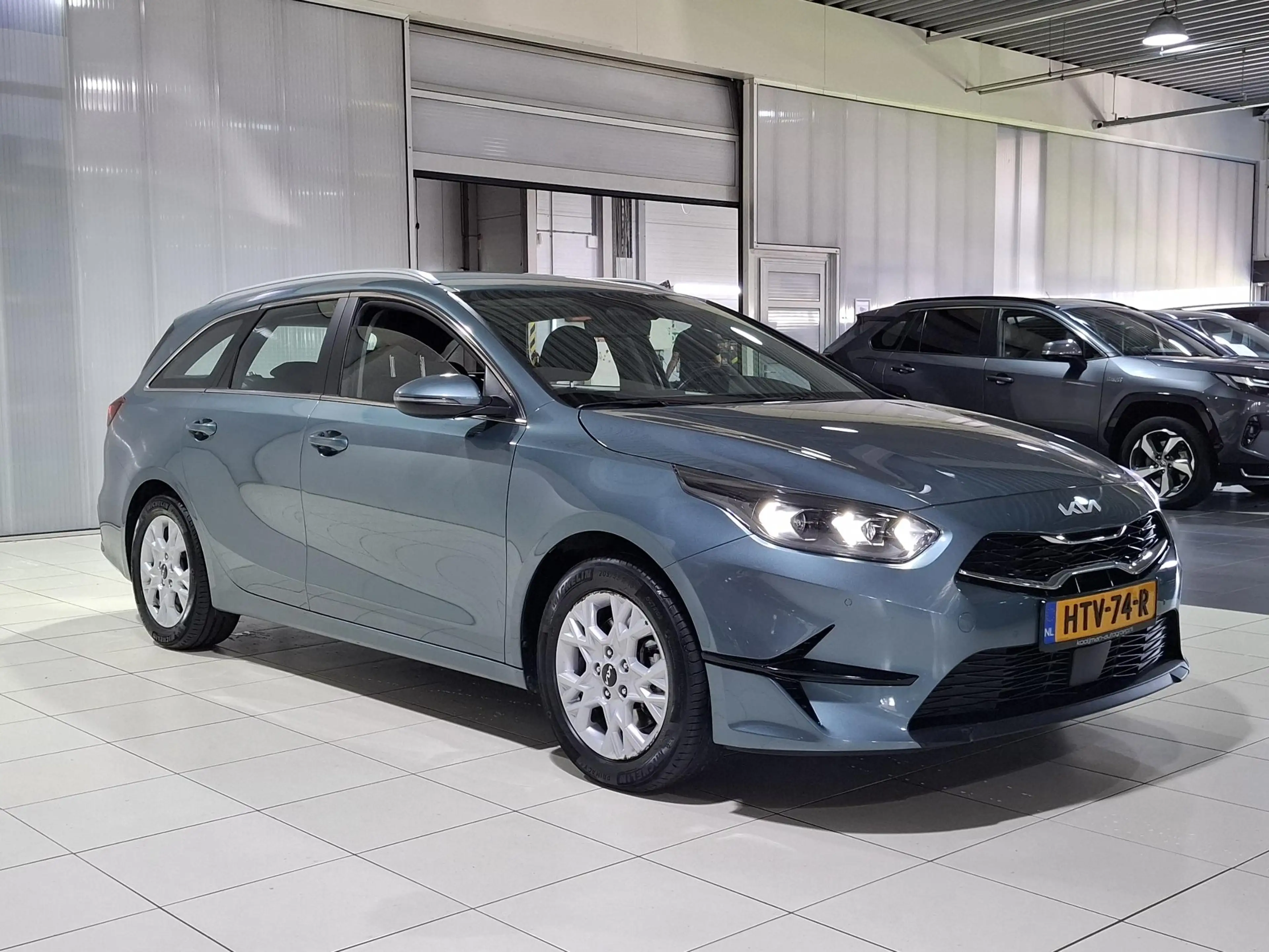 Kia Ceed SW / cee'd SW Sportswagon 1.5 T-GDi DynamicLine Trekhaak, Apple — photo 3