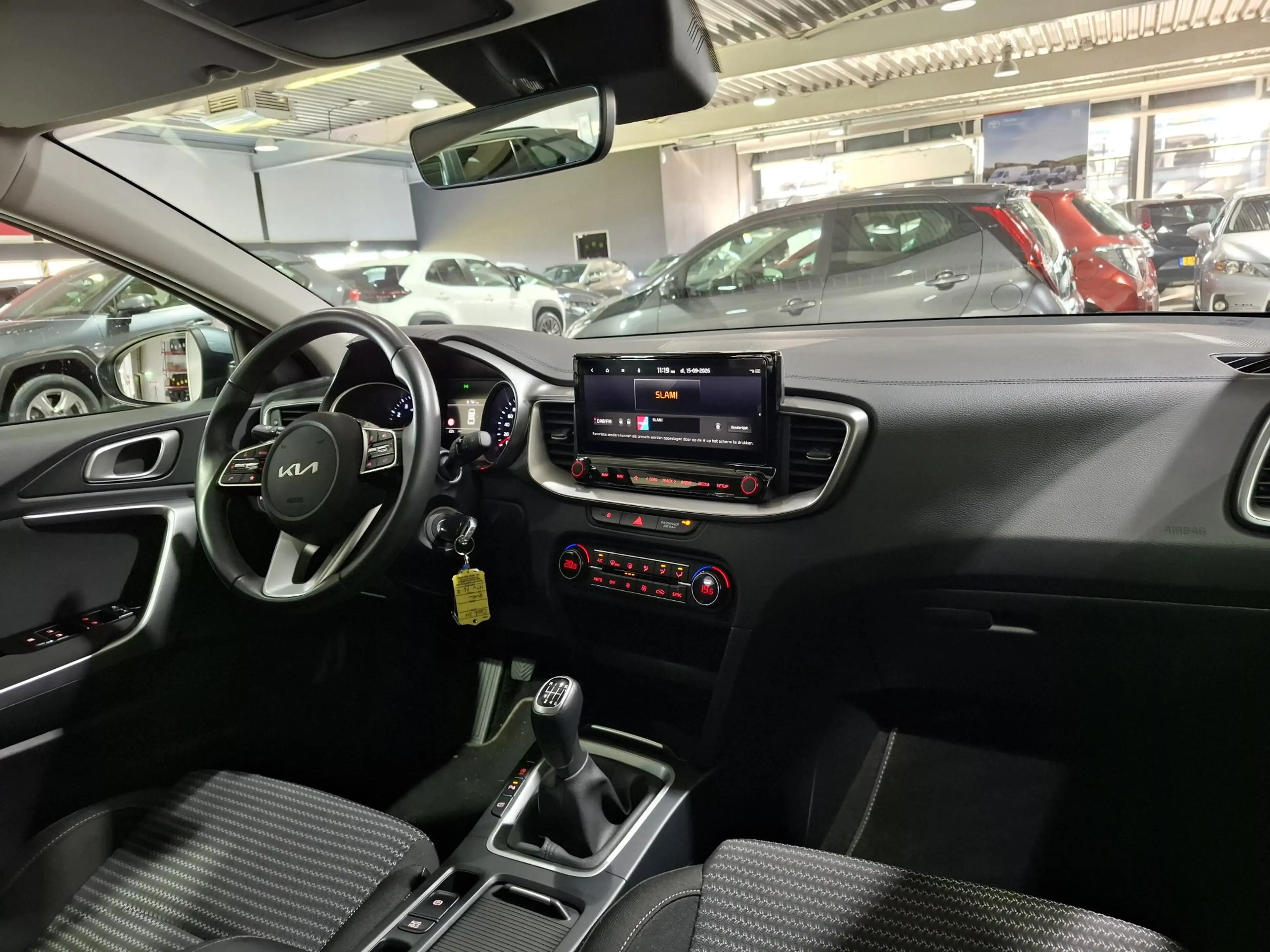 Kia Ceed SW / cee'd SW Sportswagon 1.5 T-GDi DynamicLine Trekhaak, Apple — photo 10