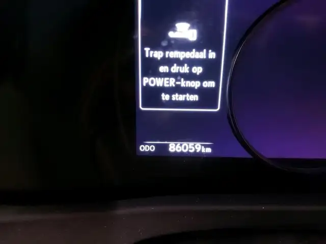 Lexus Ux view 7