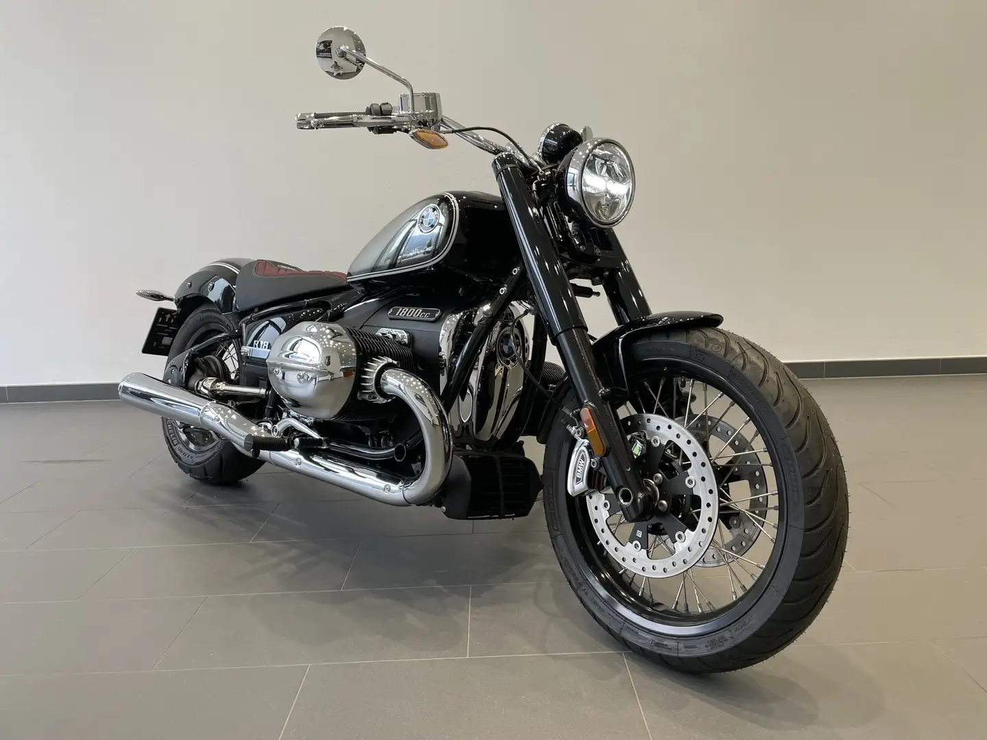 BMW R 18 *100 Jahre-Sondermodell* Noir - 1