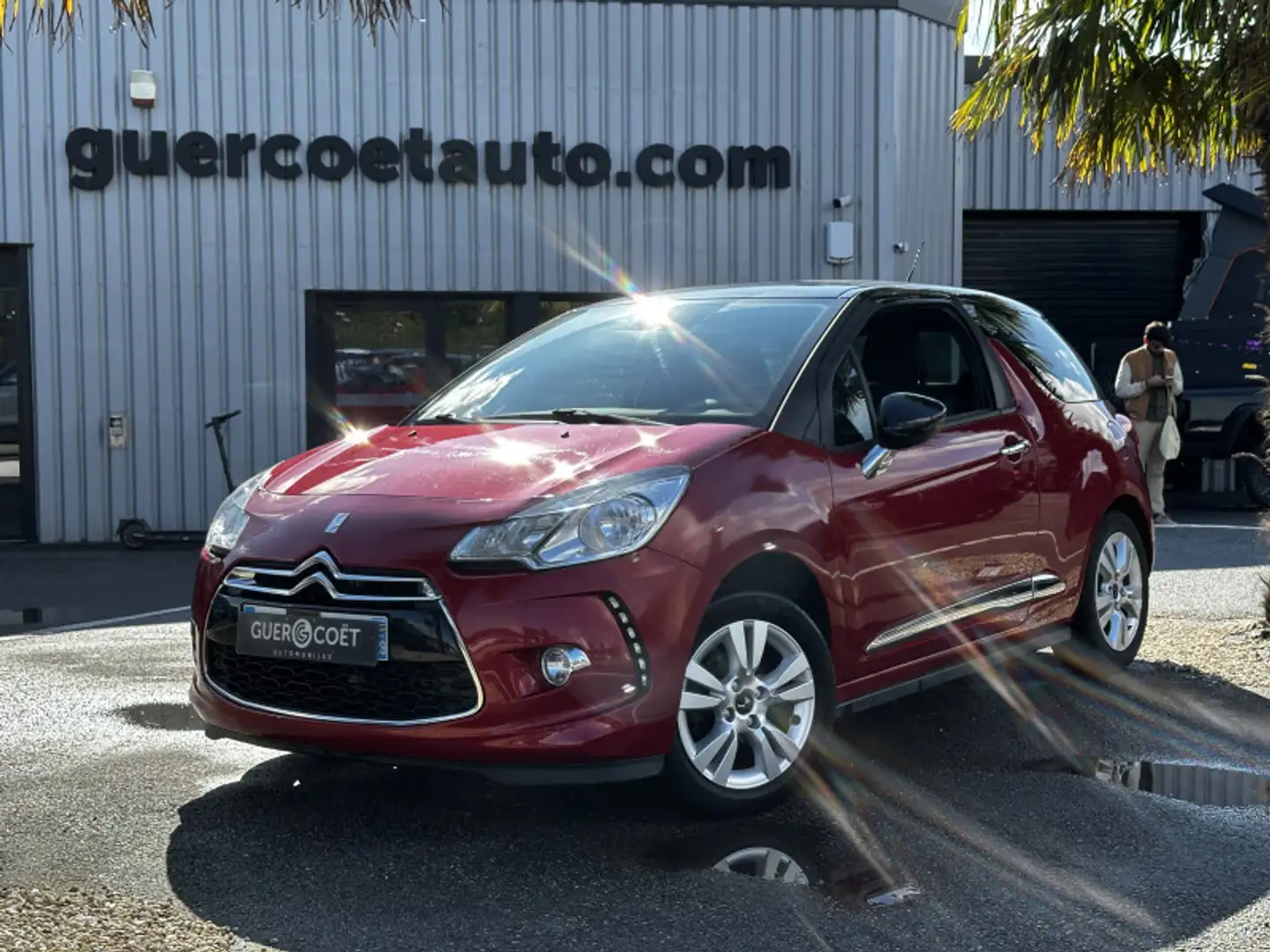 DS Automobiles DS 3 PURETECH 82CH SO CHIC Rouge - 2