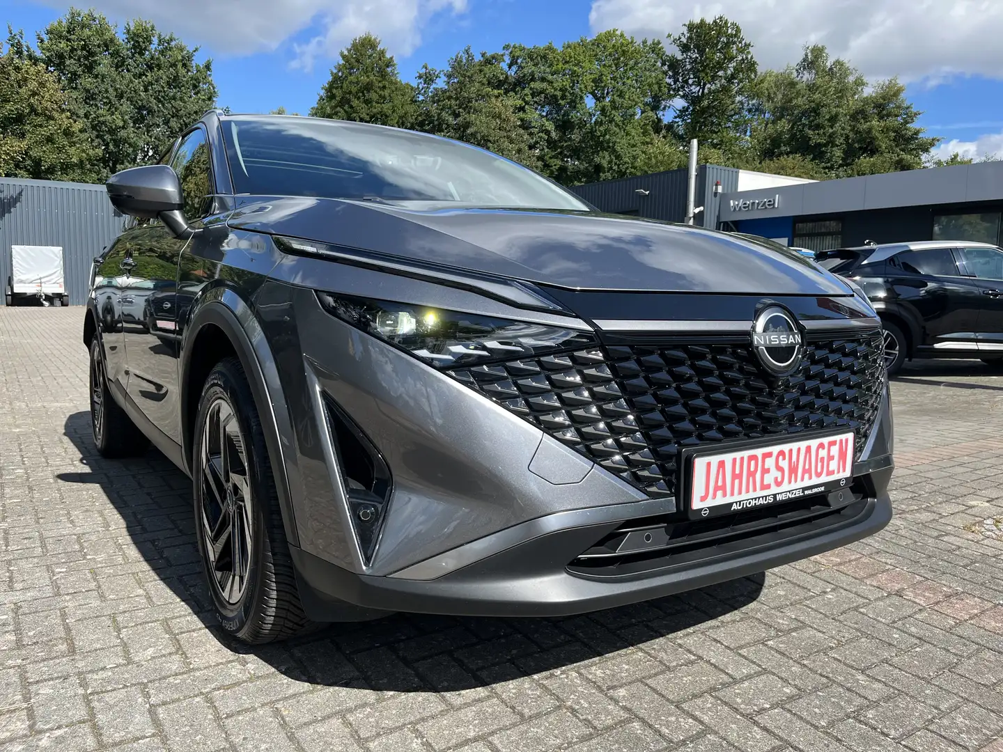 Nissan Qashqai 1.3 MHEV DIG-T N-Connecta Elekt. Heckklappe,Kamera Gris - 1