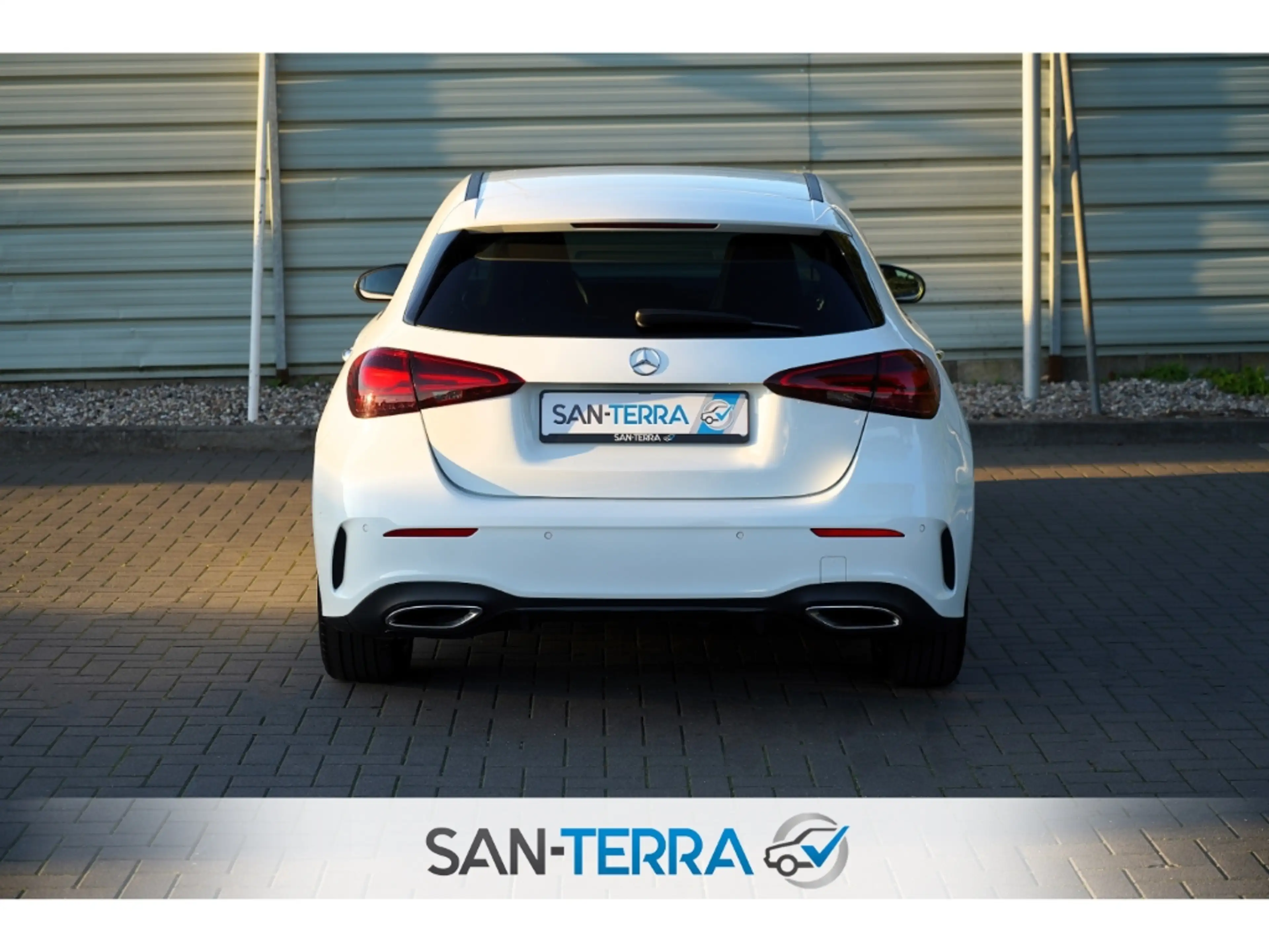 Mercedes-Benz A 180 AMG NIGHT *KAMERA*LEDER*KLIMAAUT*SHZ*MULTI-LENKRAD — photo 14