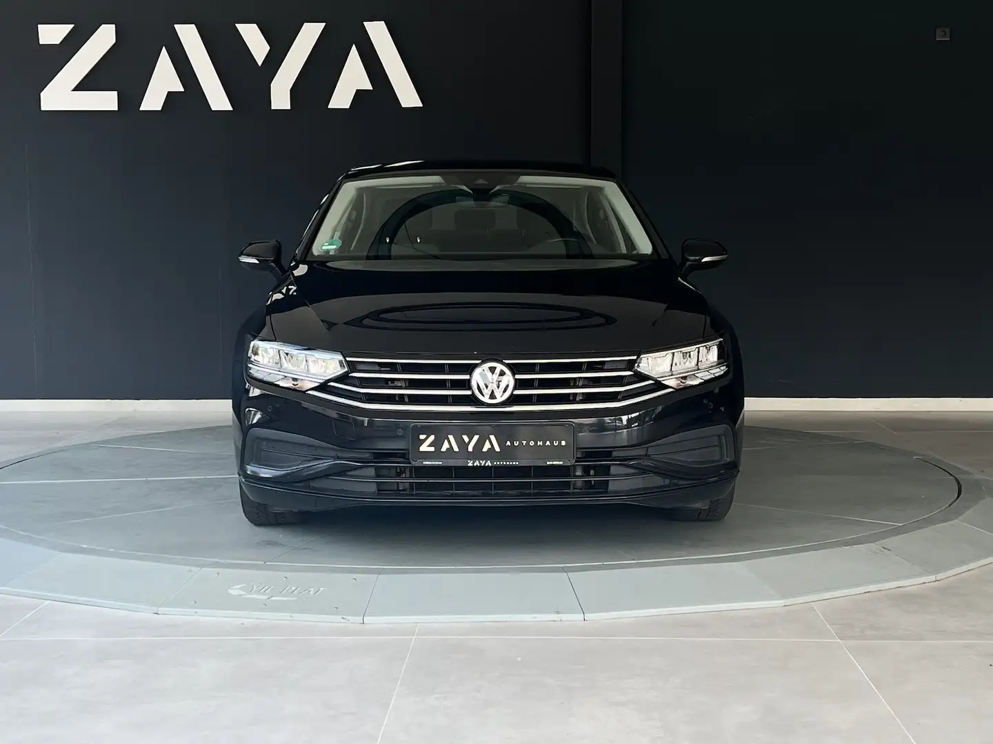 Volkswagen Passat 2.0 TDI Limousine*NAVI*R-KAMERA*SITZ-HZG* Noir - 2