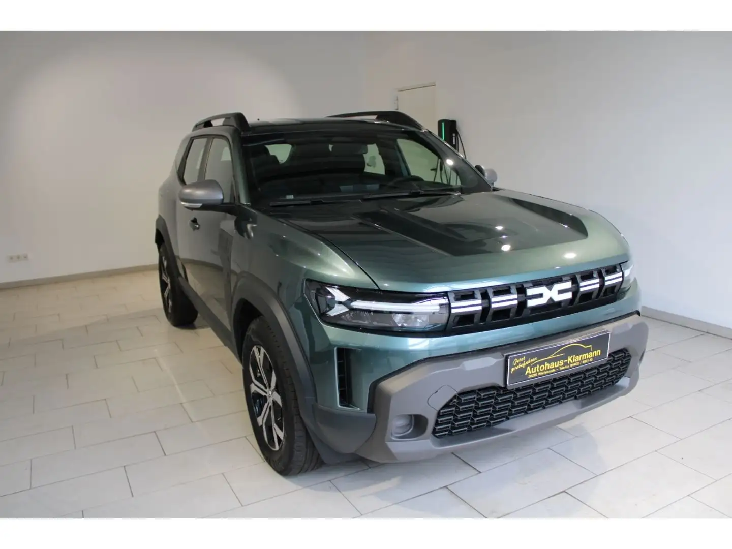 Dacia Duster III TCe 130 Expression 1.2 Mild-Hybrid EU Grün - 2