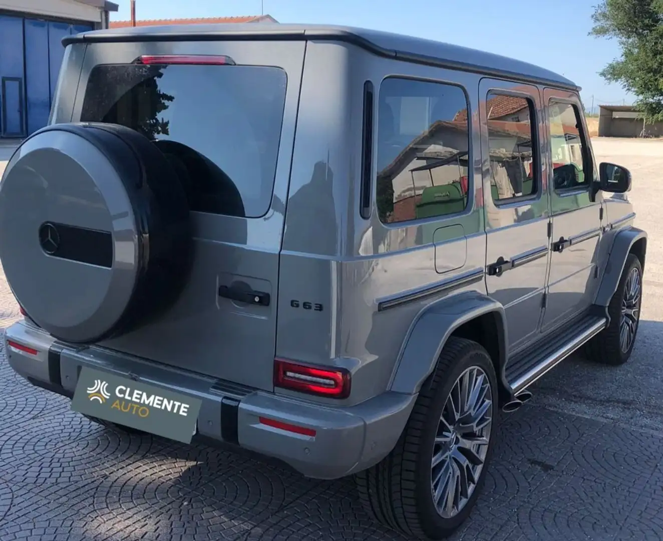 Mercedes-Benz G 63 AMG Classe G-WN465 585cv auto Grau - 2