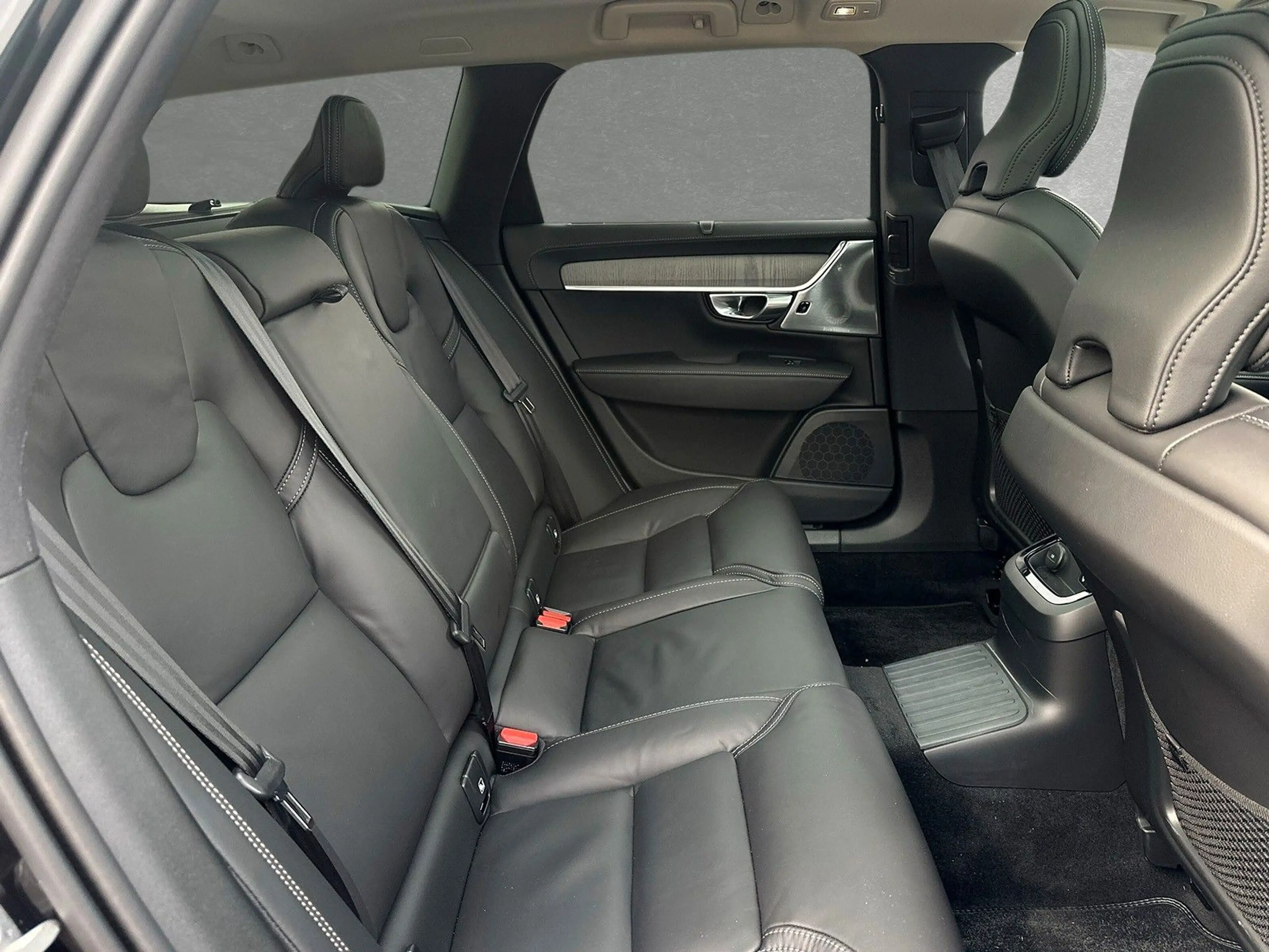 Volvo V90 T6 AWD Ultra Bright ACC BLIS HUD SD LED — photo 5
