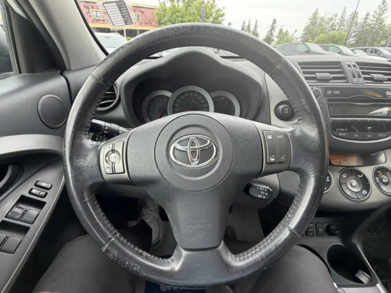 Toyota RAV 4 photo Toyota RAV 4