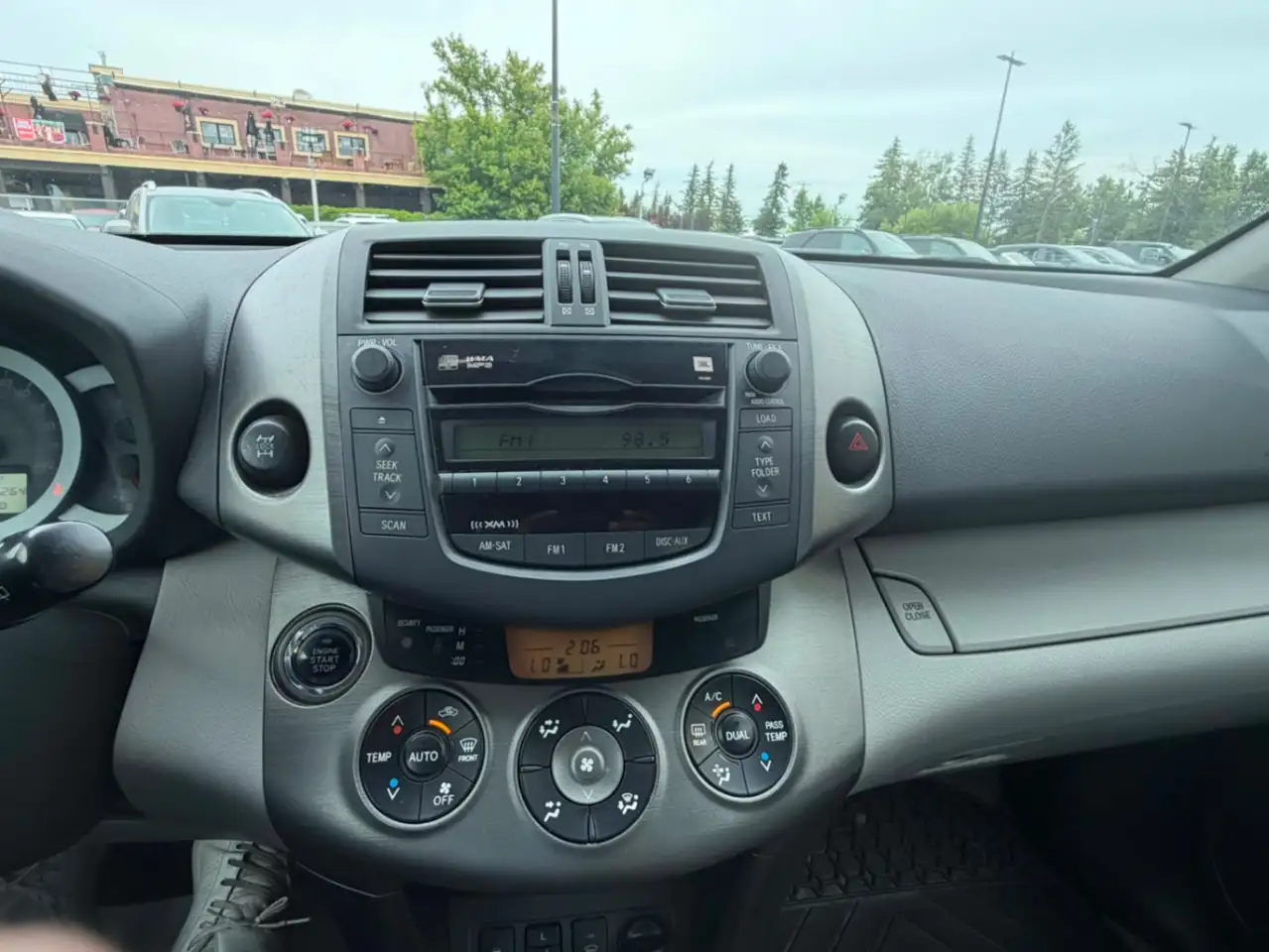 Toyota RAV 4 photo Toyota RAV 4