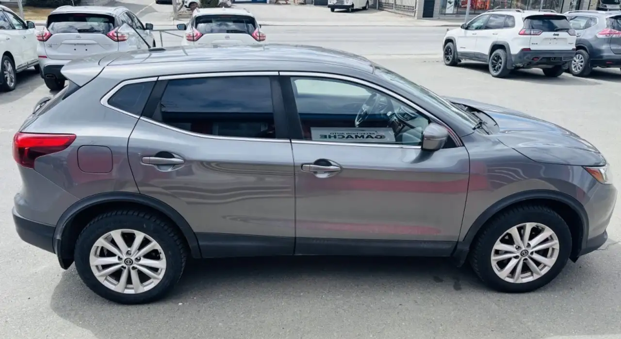 Nissan Qashqai снимка Nissan Qashqai