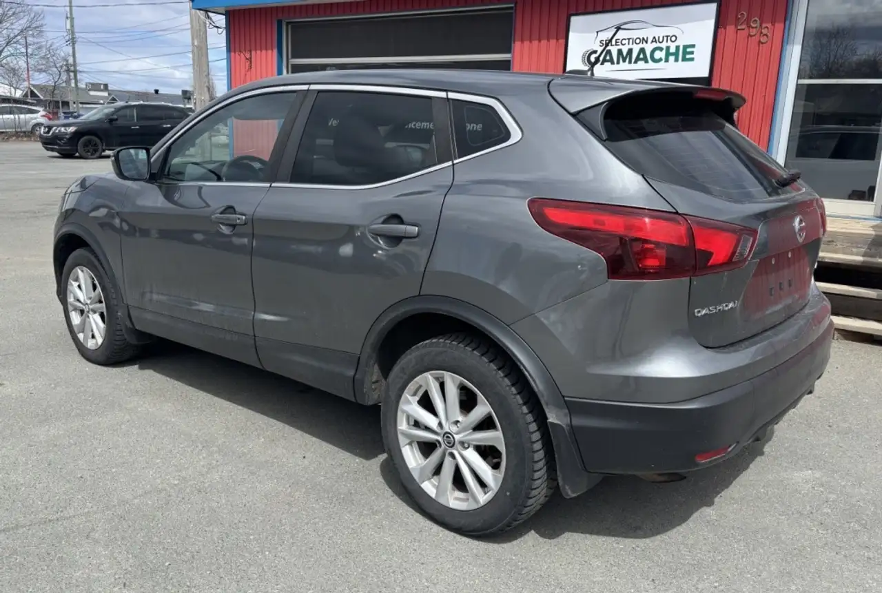 Nissan Qashqai снимка Nissan Qashqai