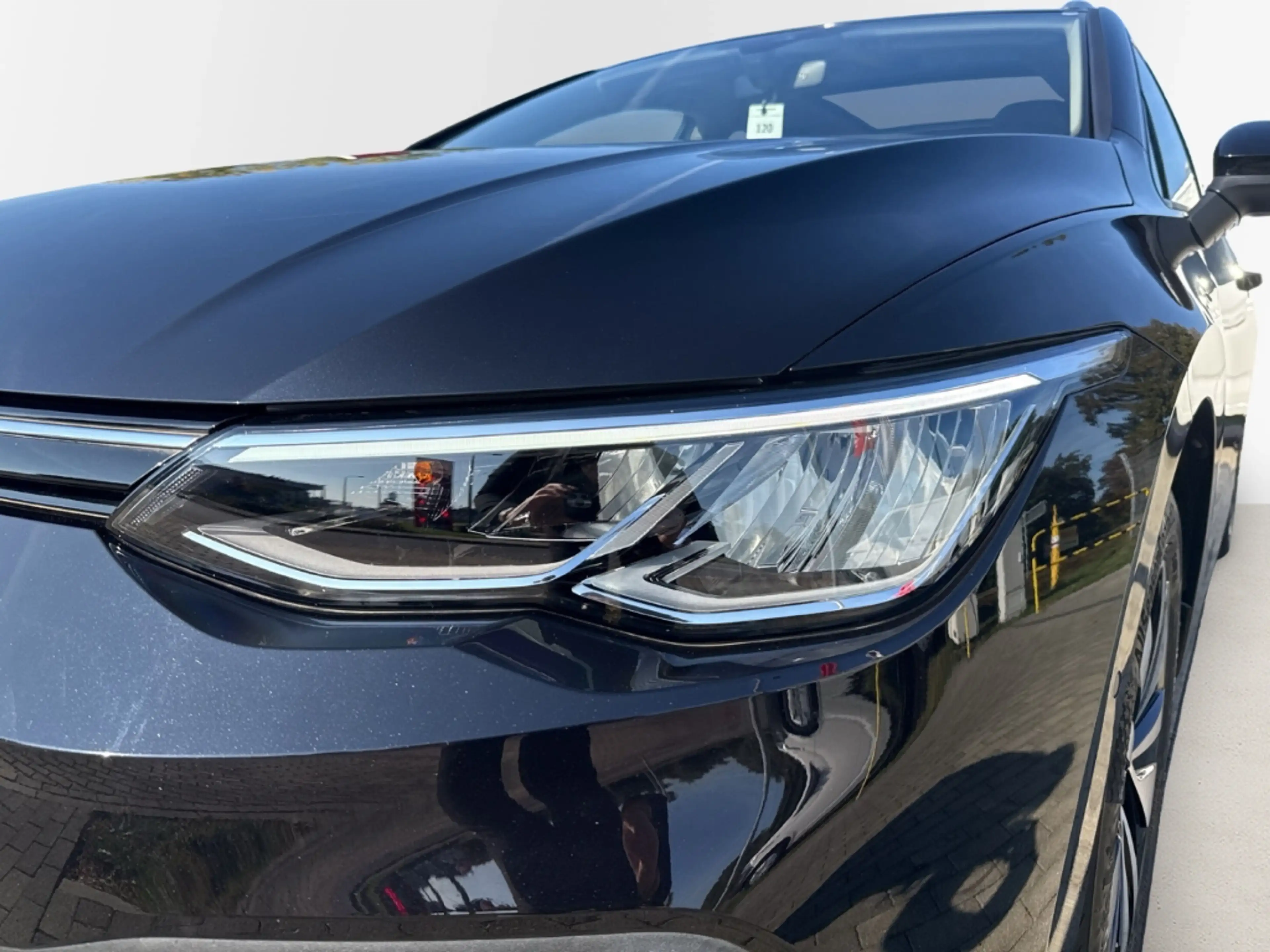 Volkswagen Golf Variant VIII Move 1.5 eTSI DSG LED Navi El. Panodach SHZ F — photo 6