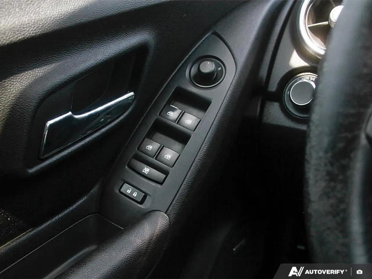 Chevrolet Trax снимка Chevrolet Trax